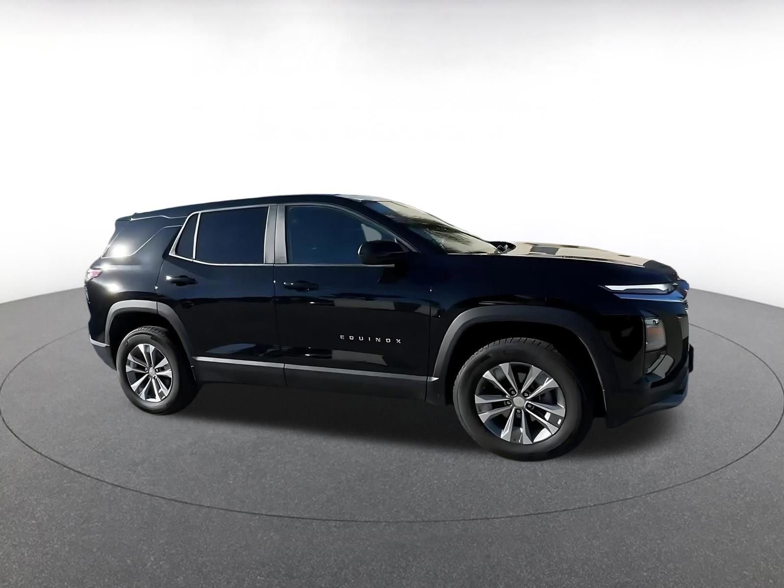 Thumbnail: 2025 Chevrolet Equinox - 2