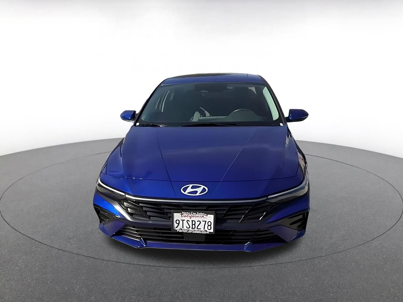 Thumbnail: 2025 Hyundai Elantra - 4