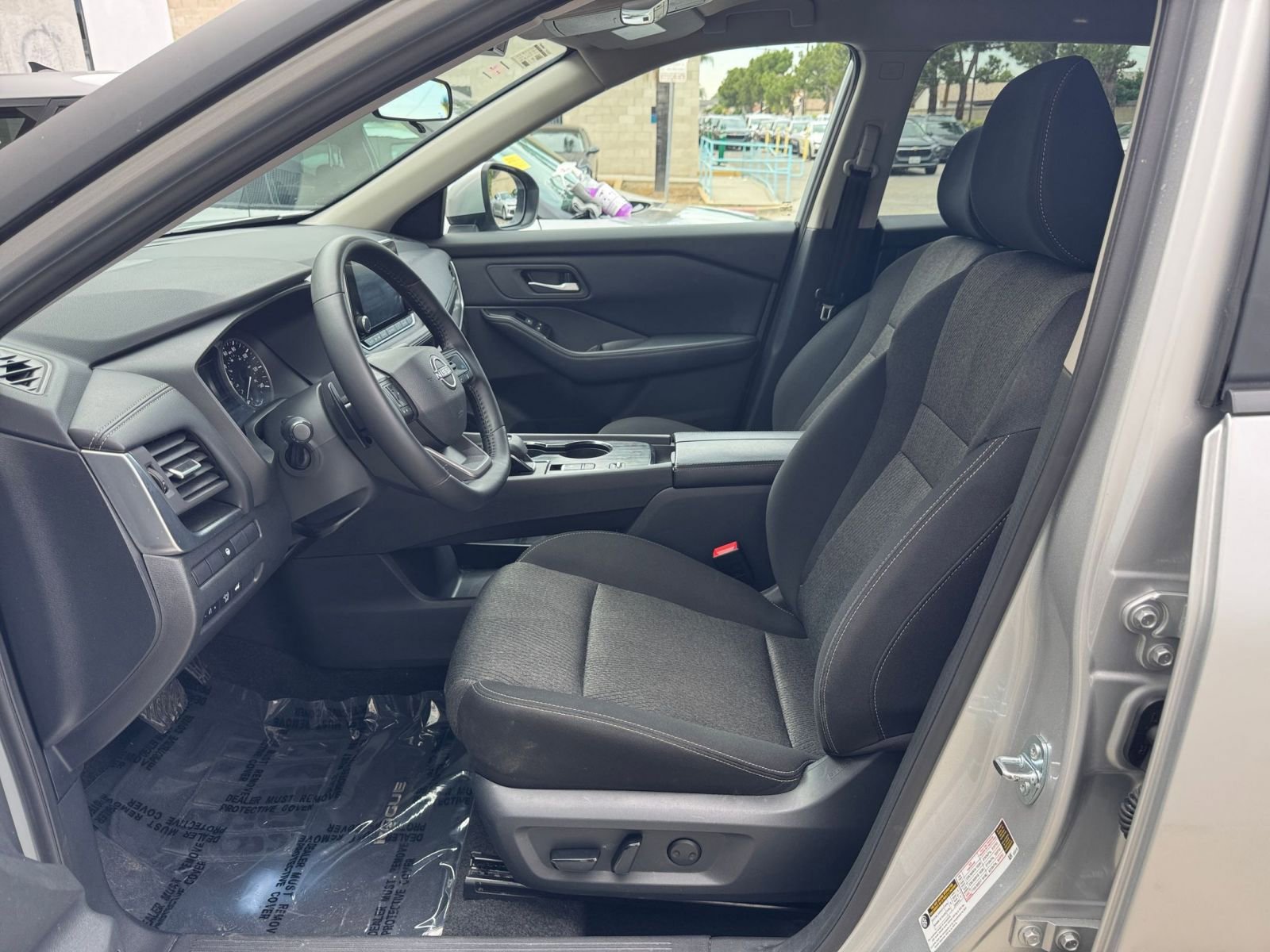 Thumbnail: 2025 Nissan Rogue - 28