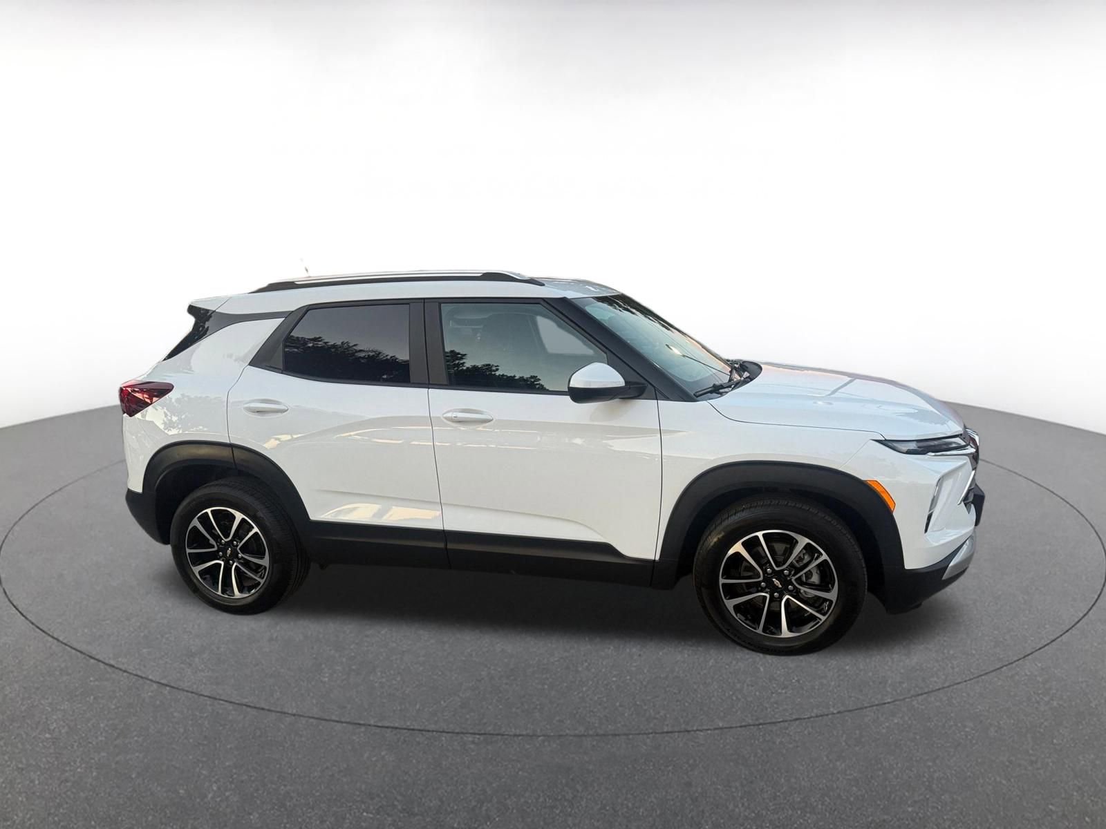 Thumbnail: 2025 Chevrolet TrailBlazer - 1