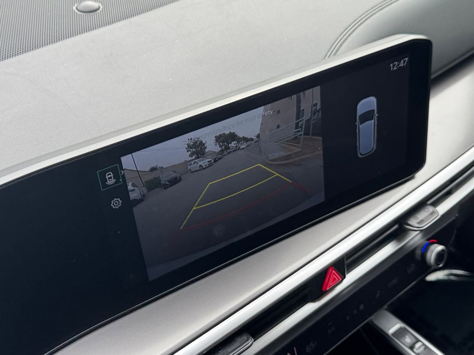 Thumbnail: 2024 Kia Sorento - 17