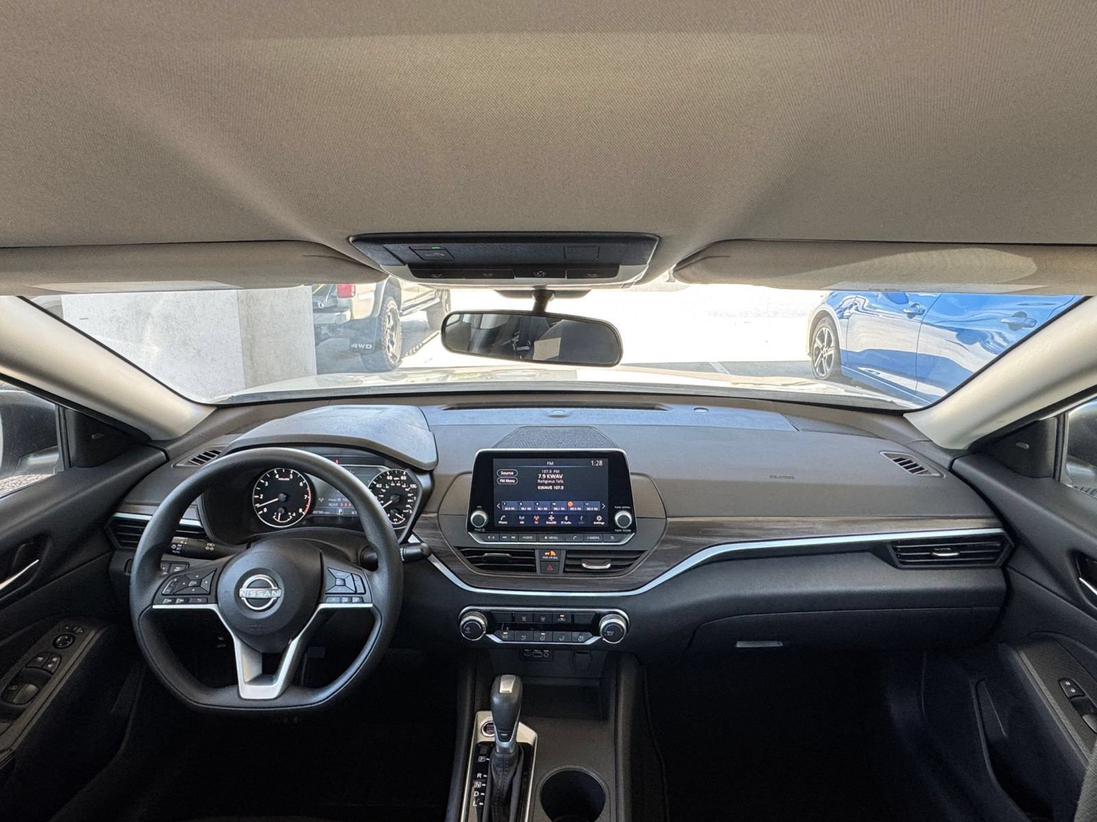 Thumbnail: 2025 Nissan Altima - 32