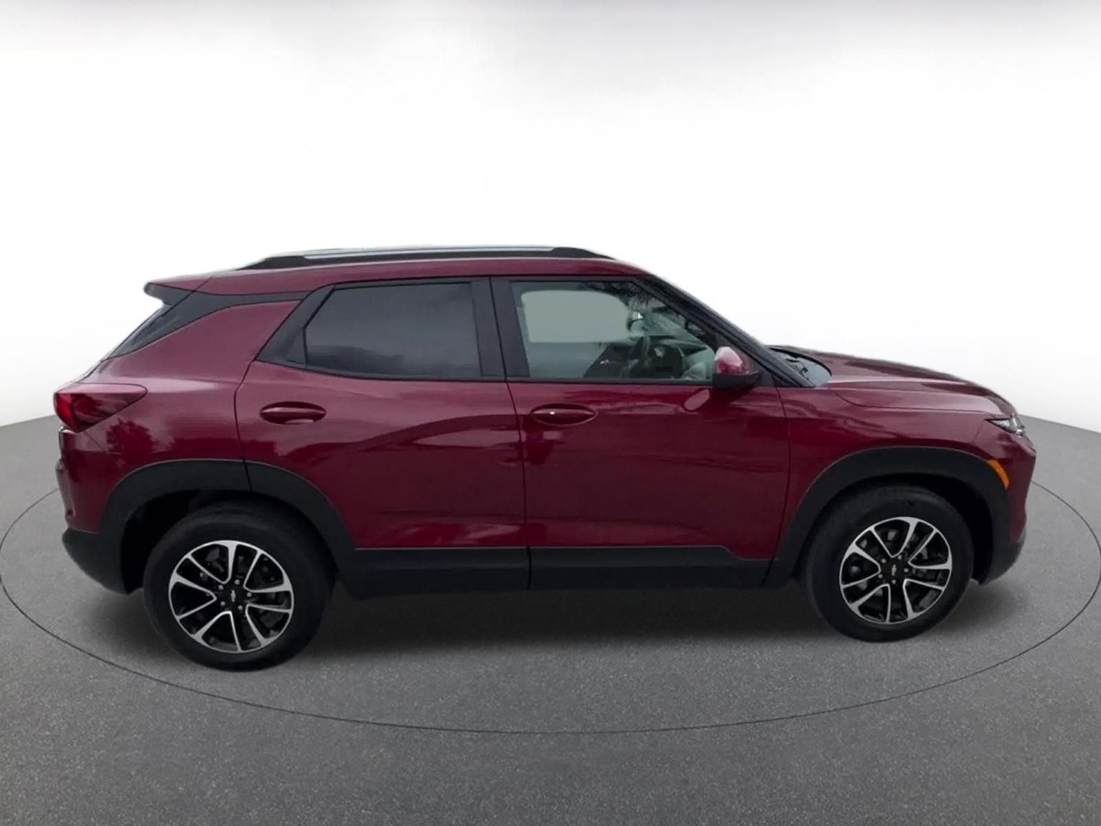 Thumbnail: 2025 Chevrolet TrailBlazer - 16