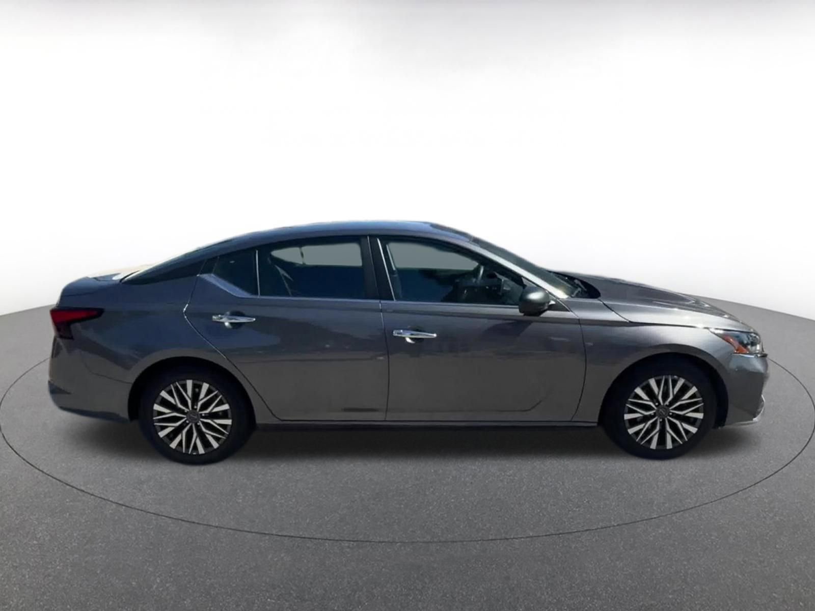 Thumbnail: 2025 Nissan Altima - 16