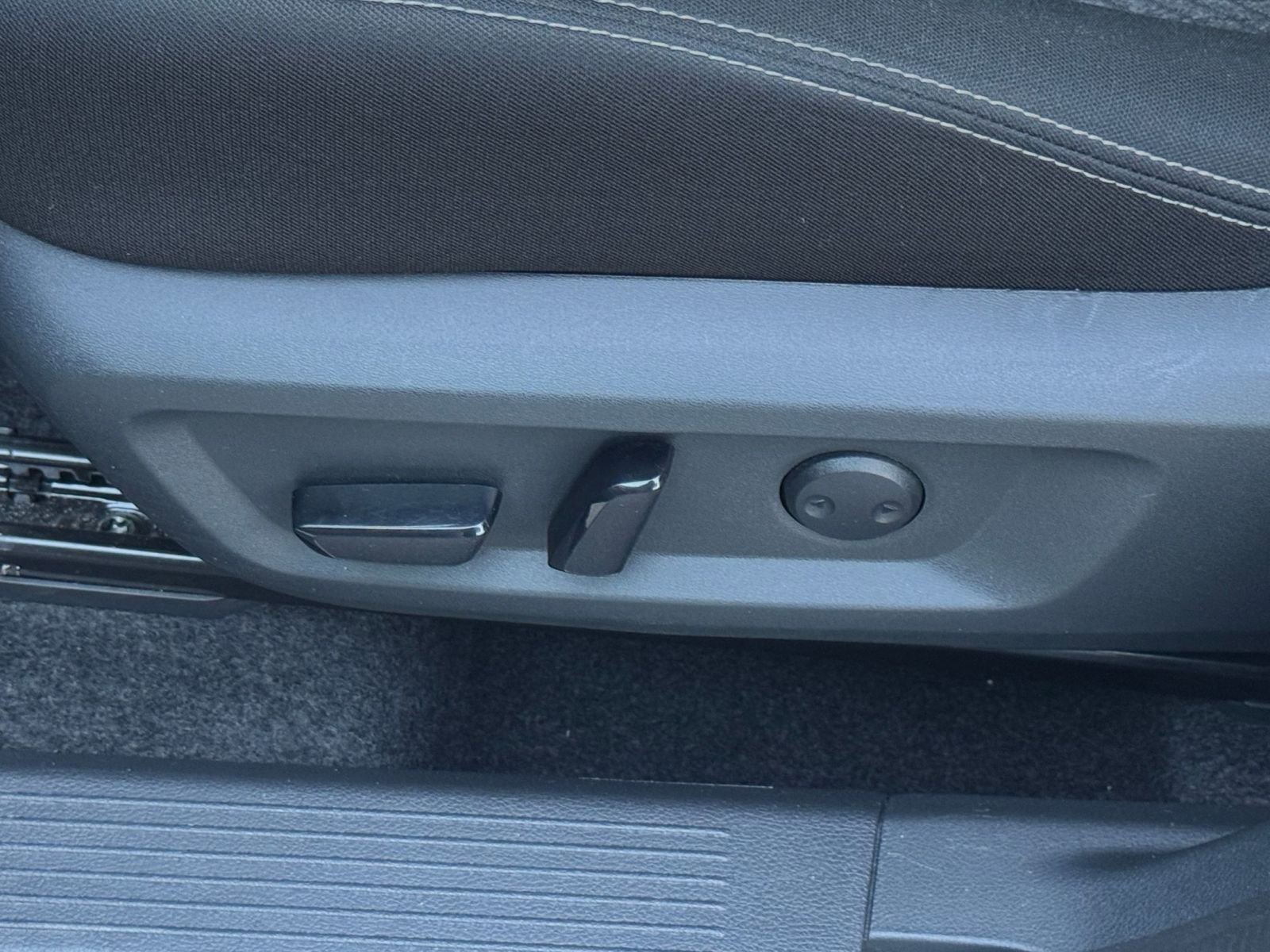 Thumbnail: 2025 Nissan Rogue - 24