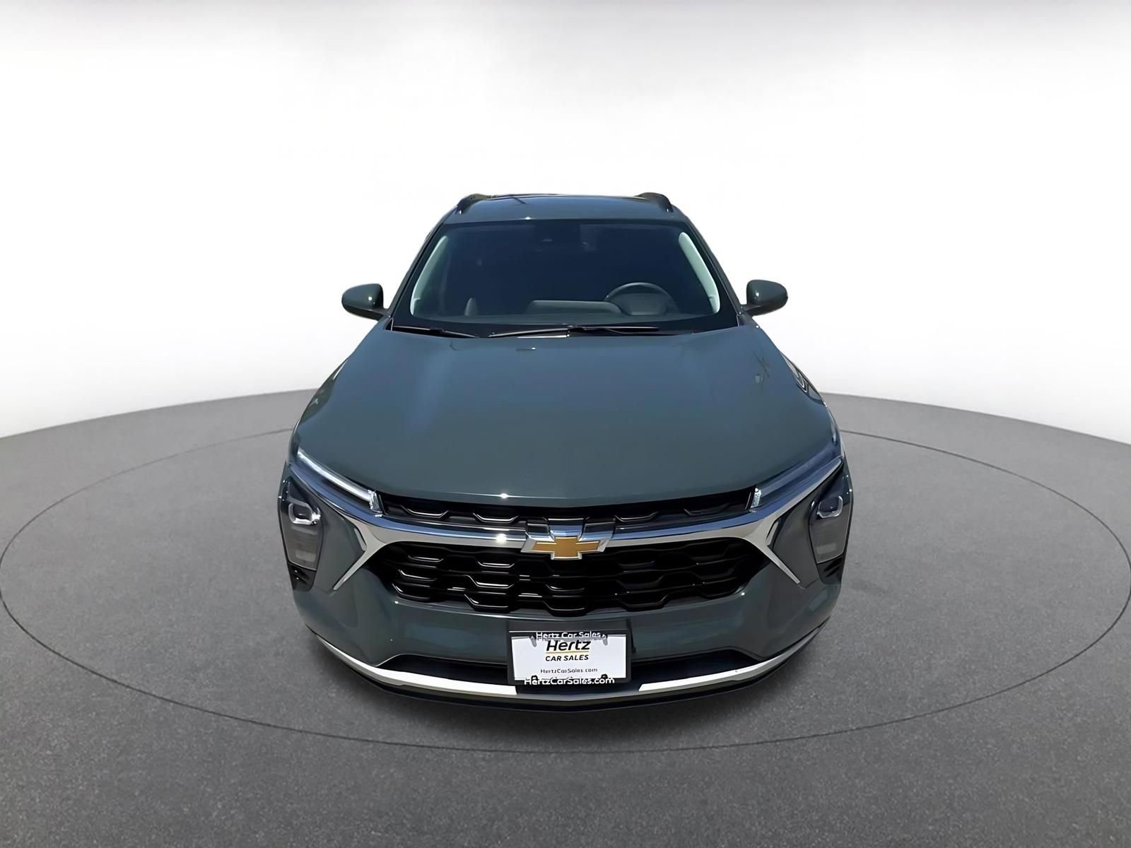 Thumbnail: 2025 Chevrolet Trax - 4