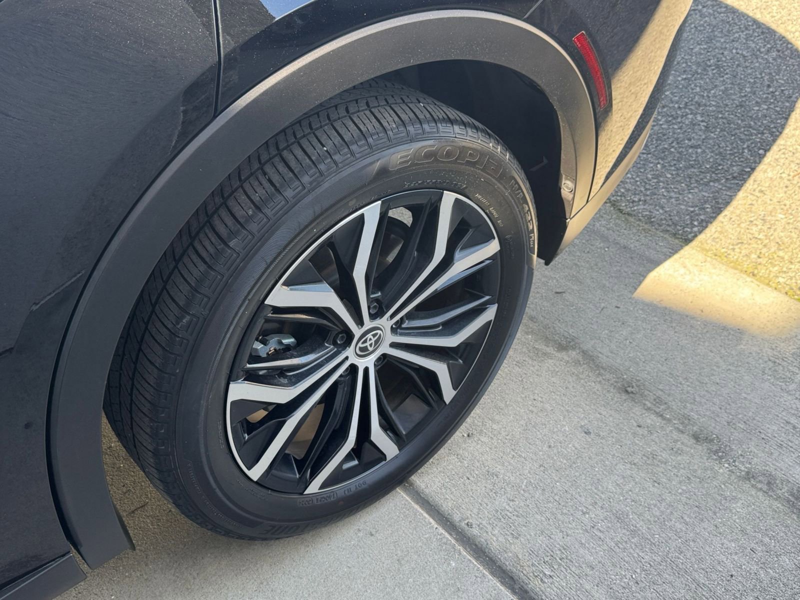 Thumbnail: 2025 Toyota Crown - 30