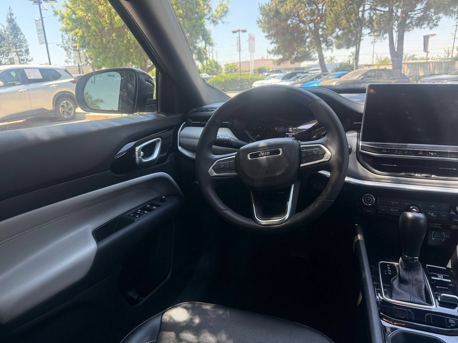 Thumbnail: 2025 Jeep Compass - 32