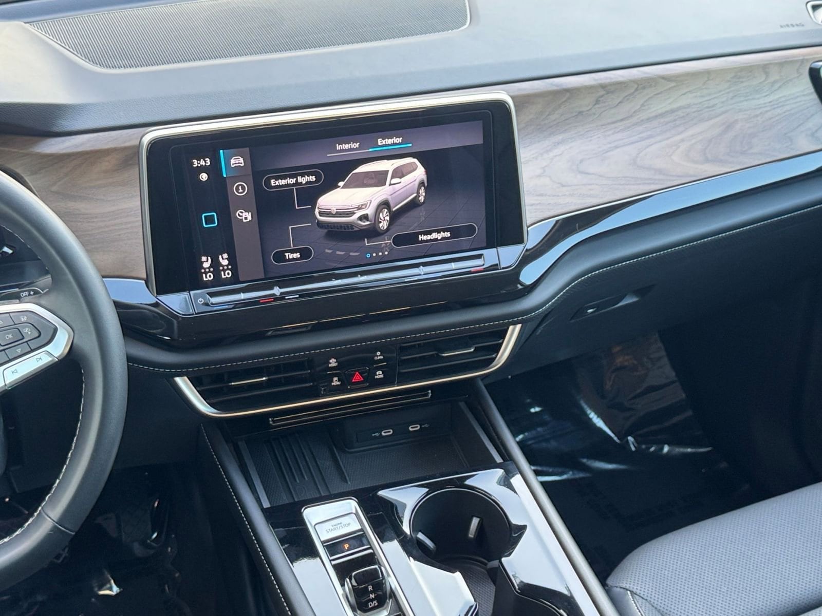 Thumbnail: 2025 Volkswagen Atlas - 21