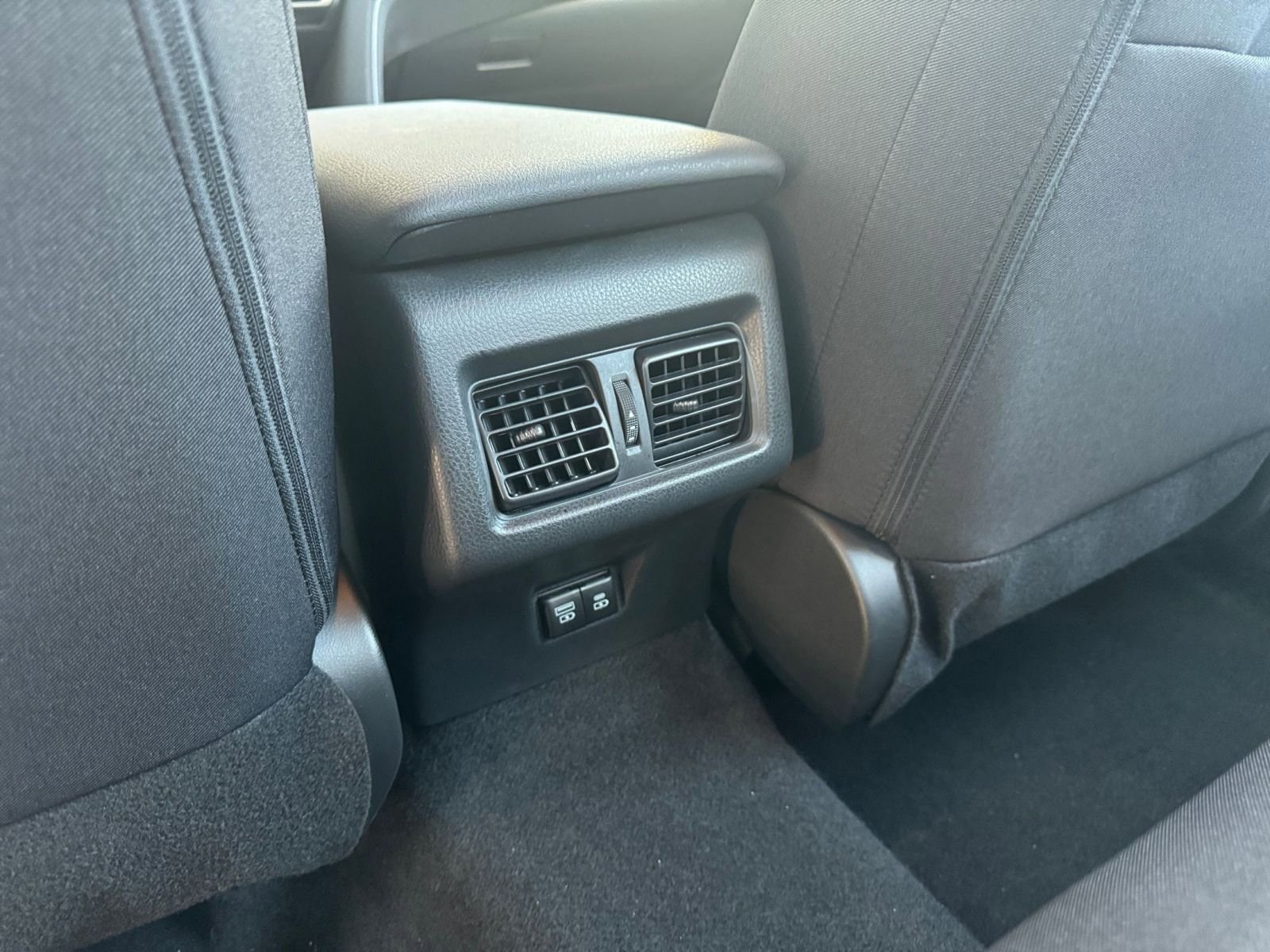 Thumbnail: 2025 Toyota Camry - 23