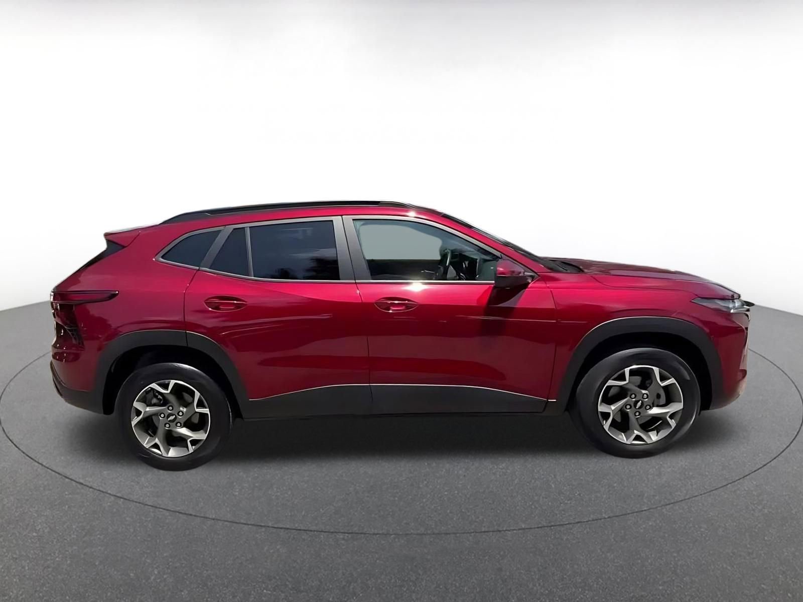 Thumbnail: 2025 Chevrolet Trax - 15