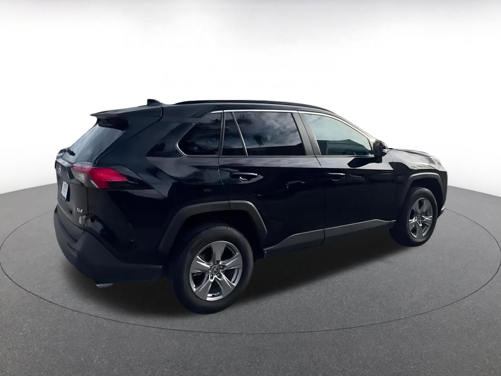 Thumbnail: 2025 Toyota RAV4 - 14