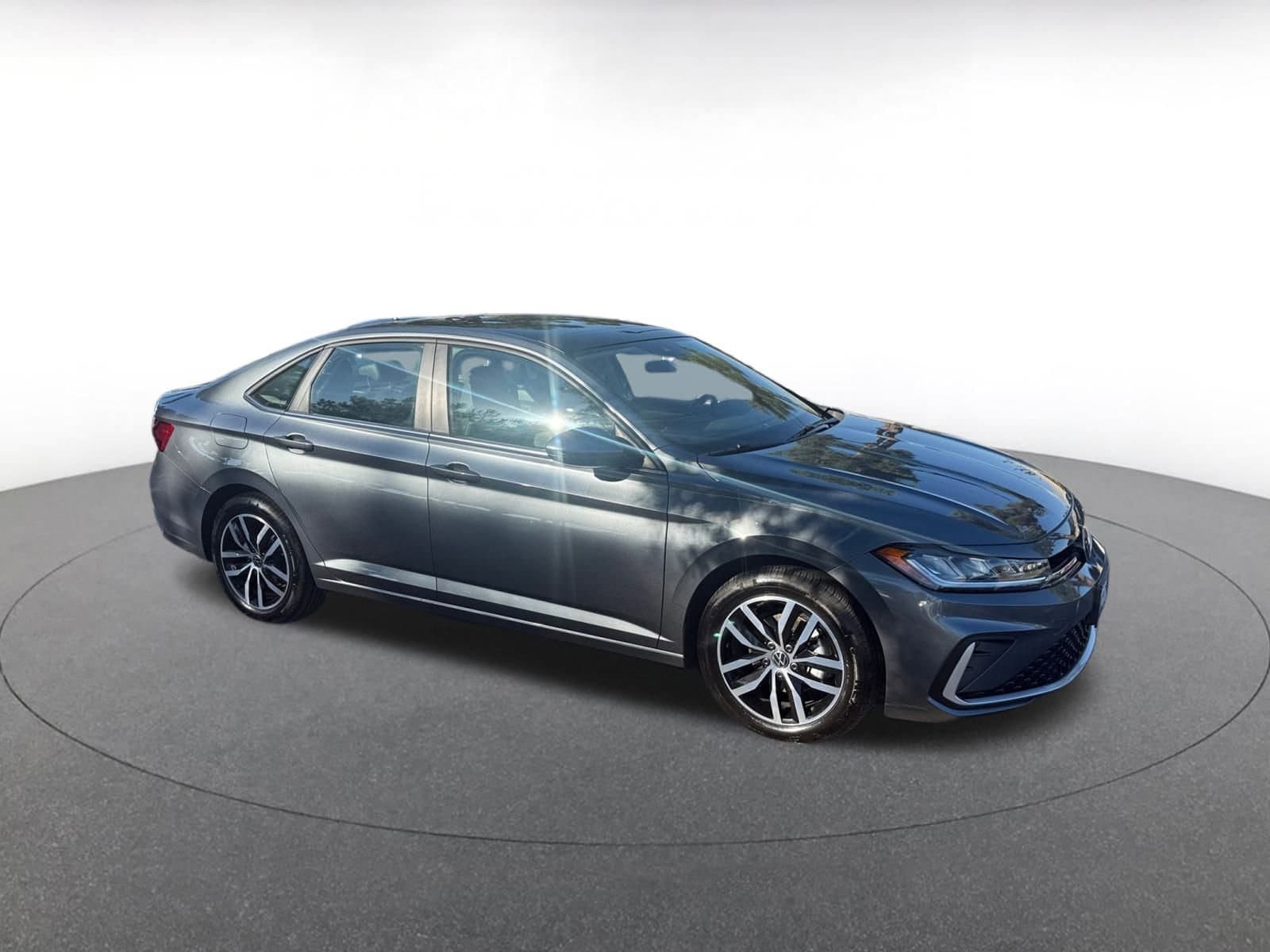 Thumbnail: 2025 Volkswagen Jetta - 1