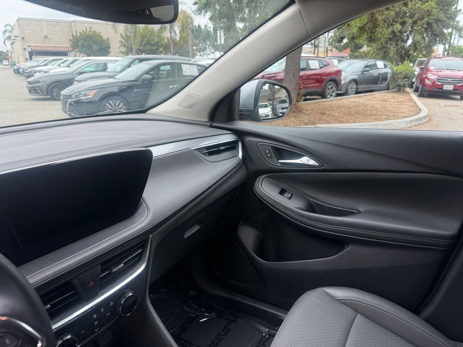 Thumbnail: 2025 Buick Encore GX - 32