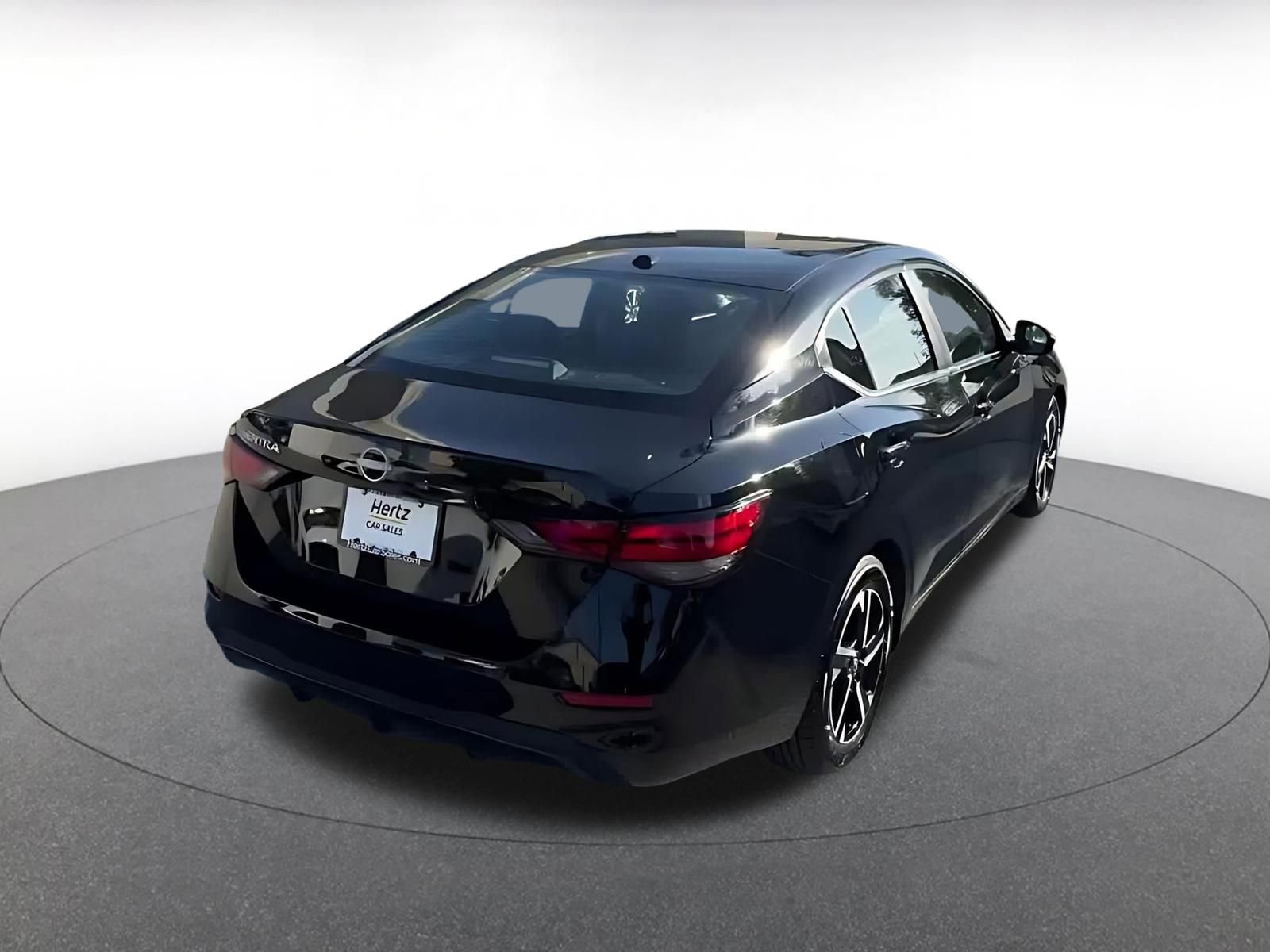 Thumbnail: 2025 Nissan Sentra - 14