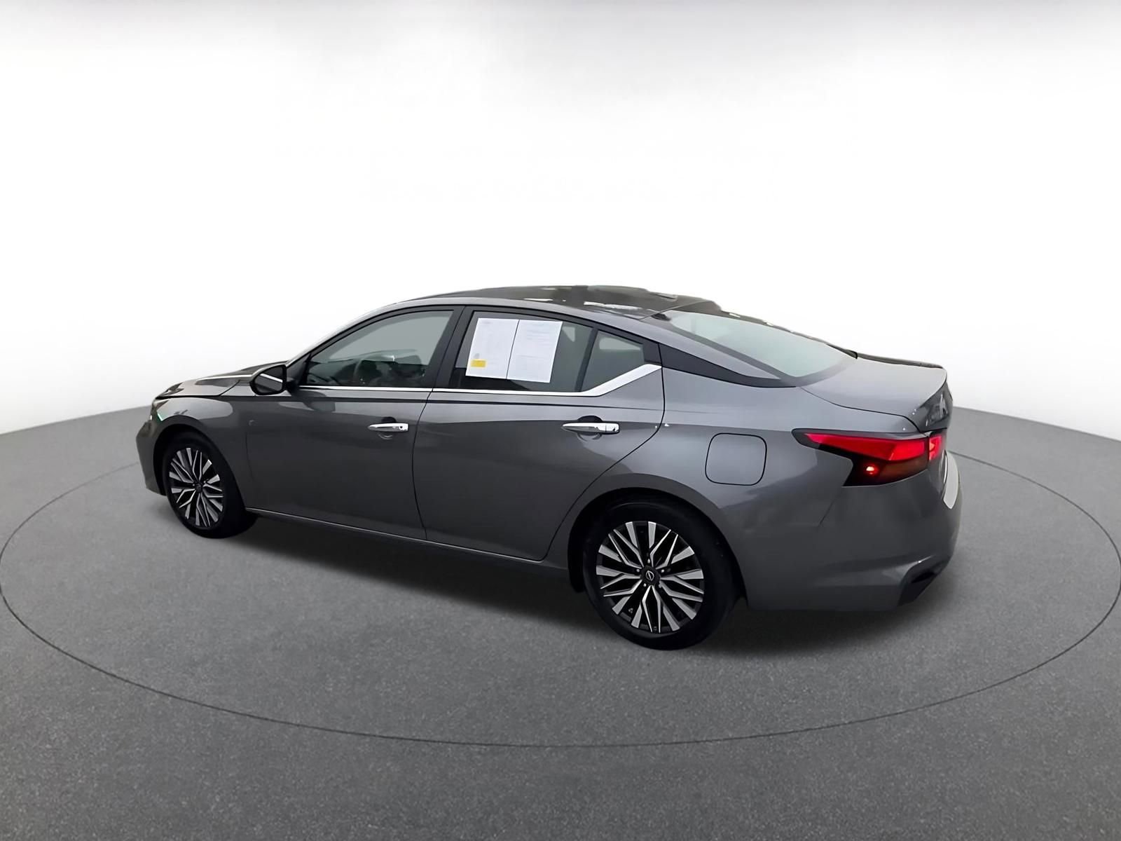 Thumbnail: 2025 Nissan Altima - 10