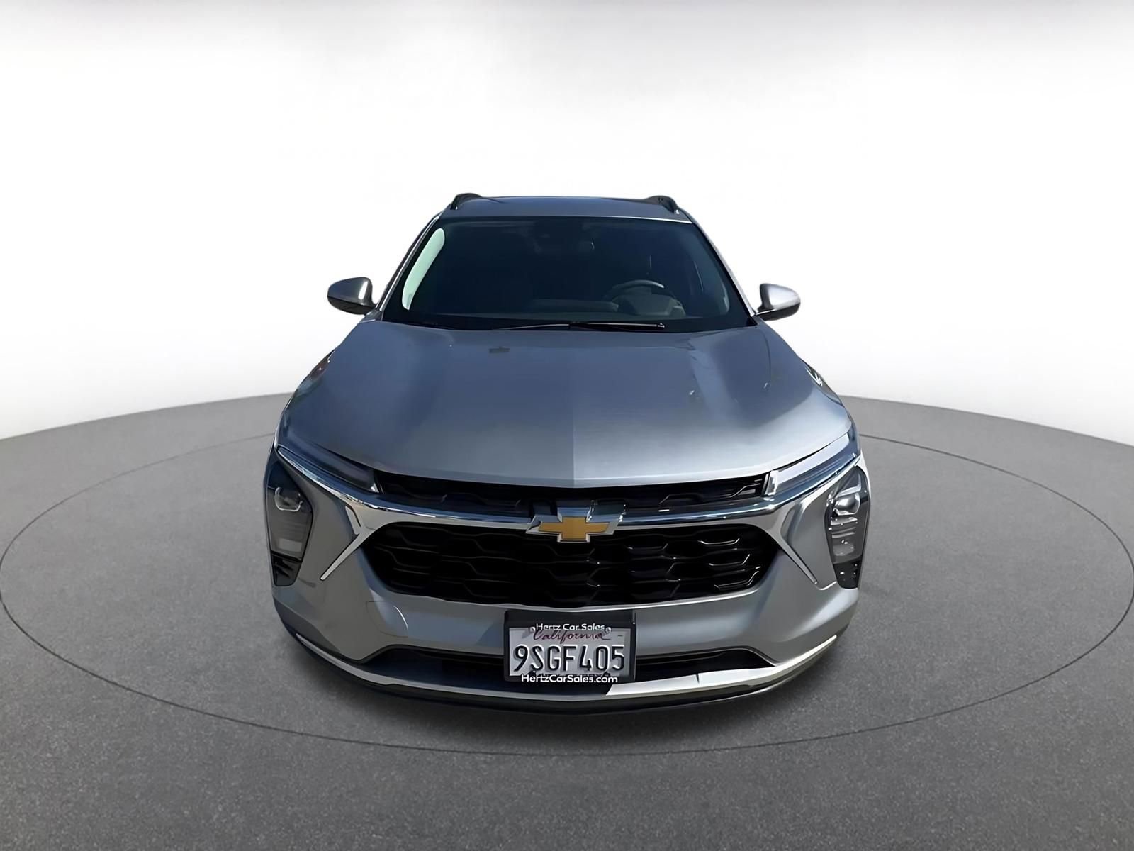 Thumbnail: 2025 Chevrolet Trax - 4