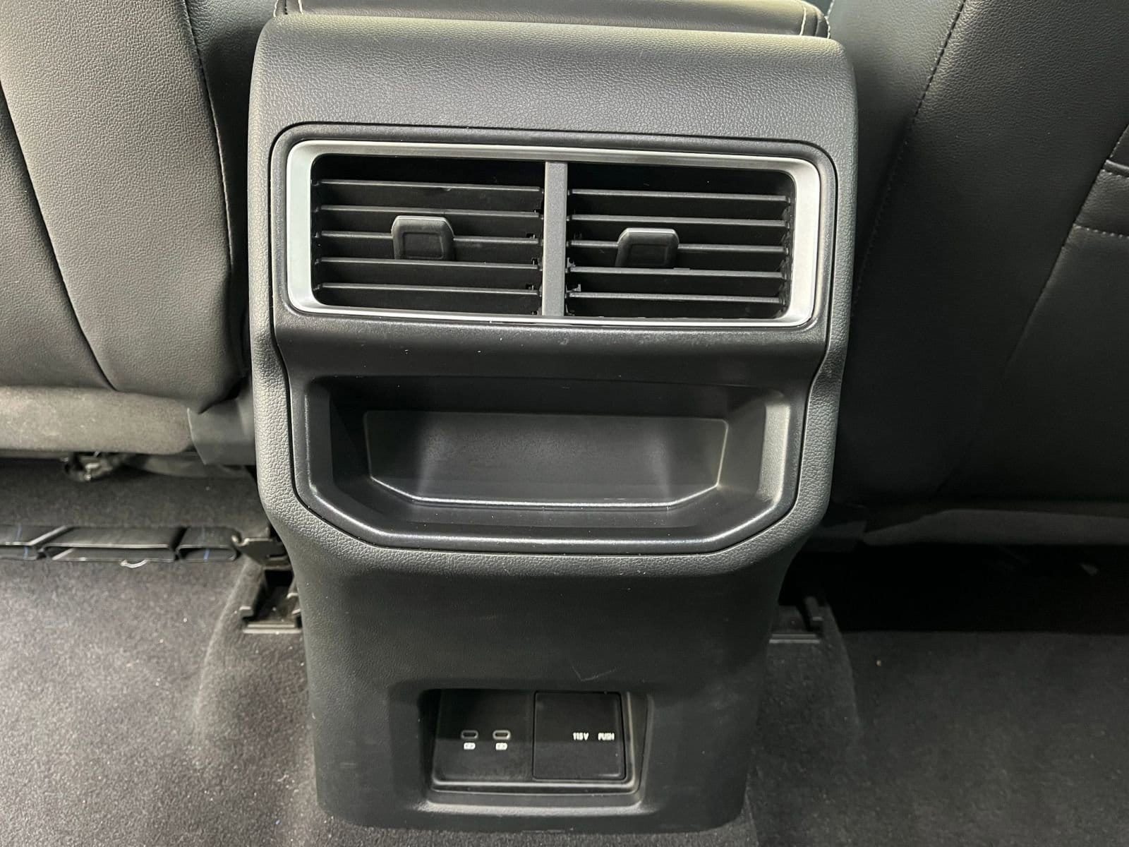 Thumbnail: 2025 Volkswagen Atlas - 24