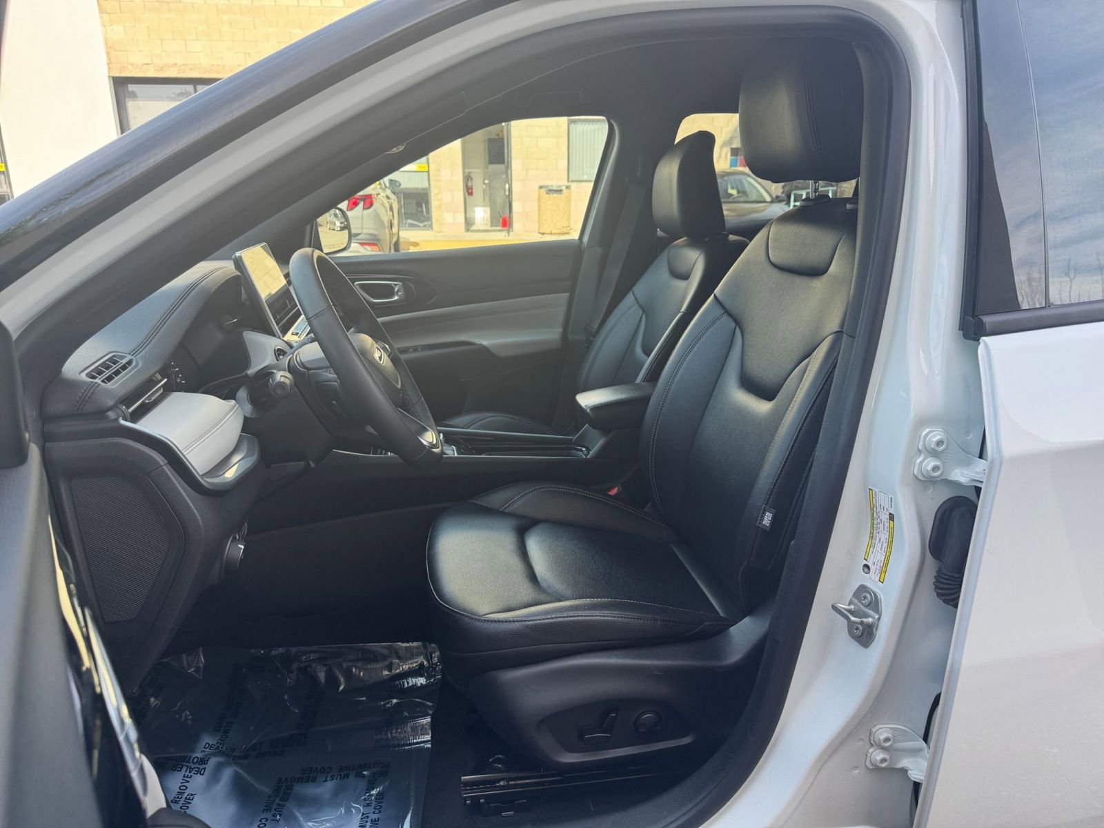 Thumbnail: 2025 Jeep Compass - 28