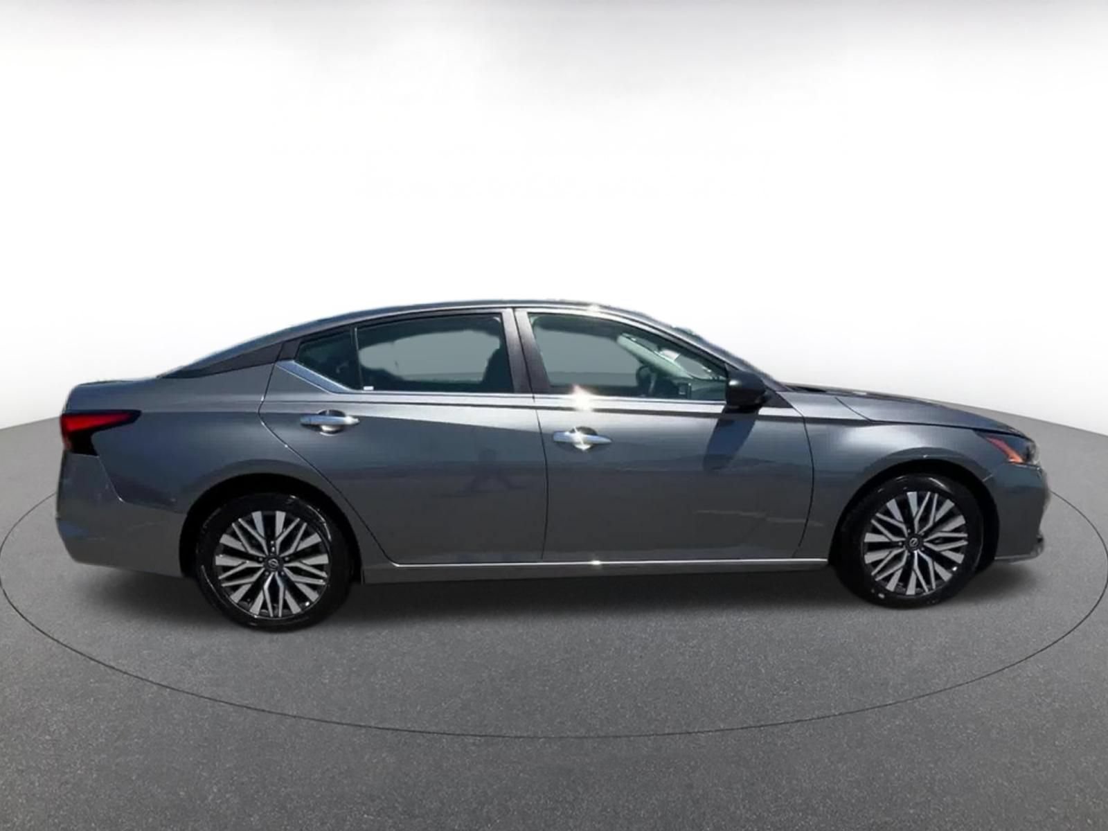 Thumbnail: 2025 Nissan Altima - 16