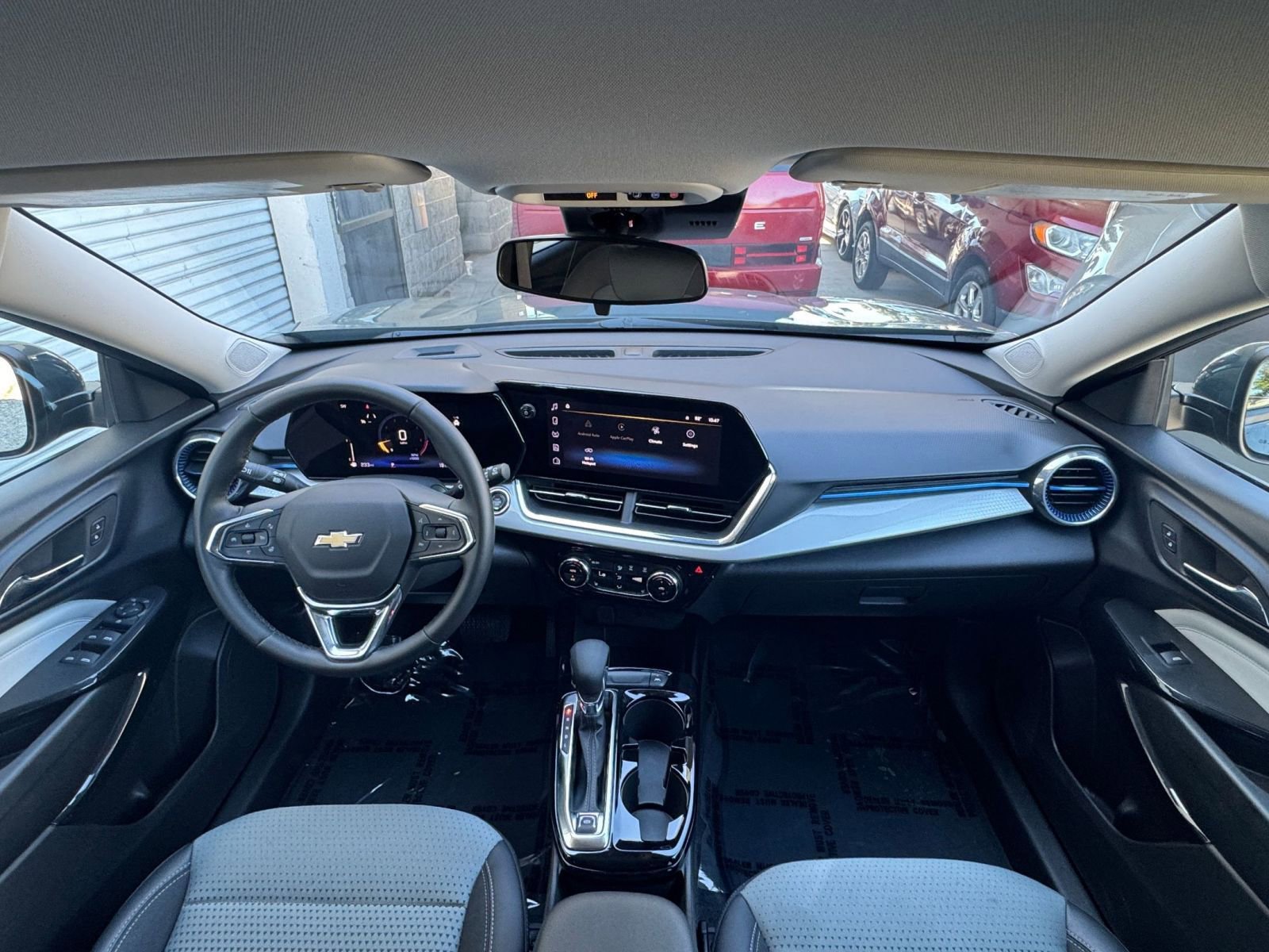 Thumbnail: 2025 Chevrolet Trax - 33