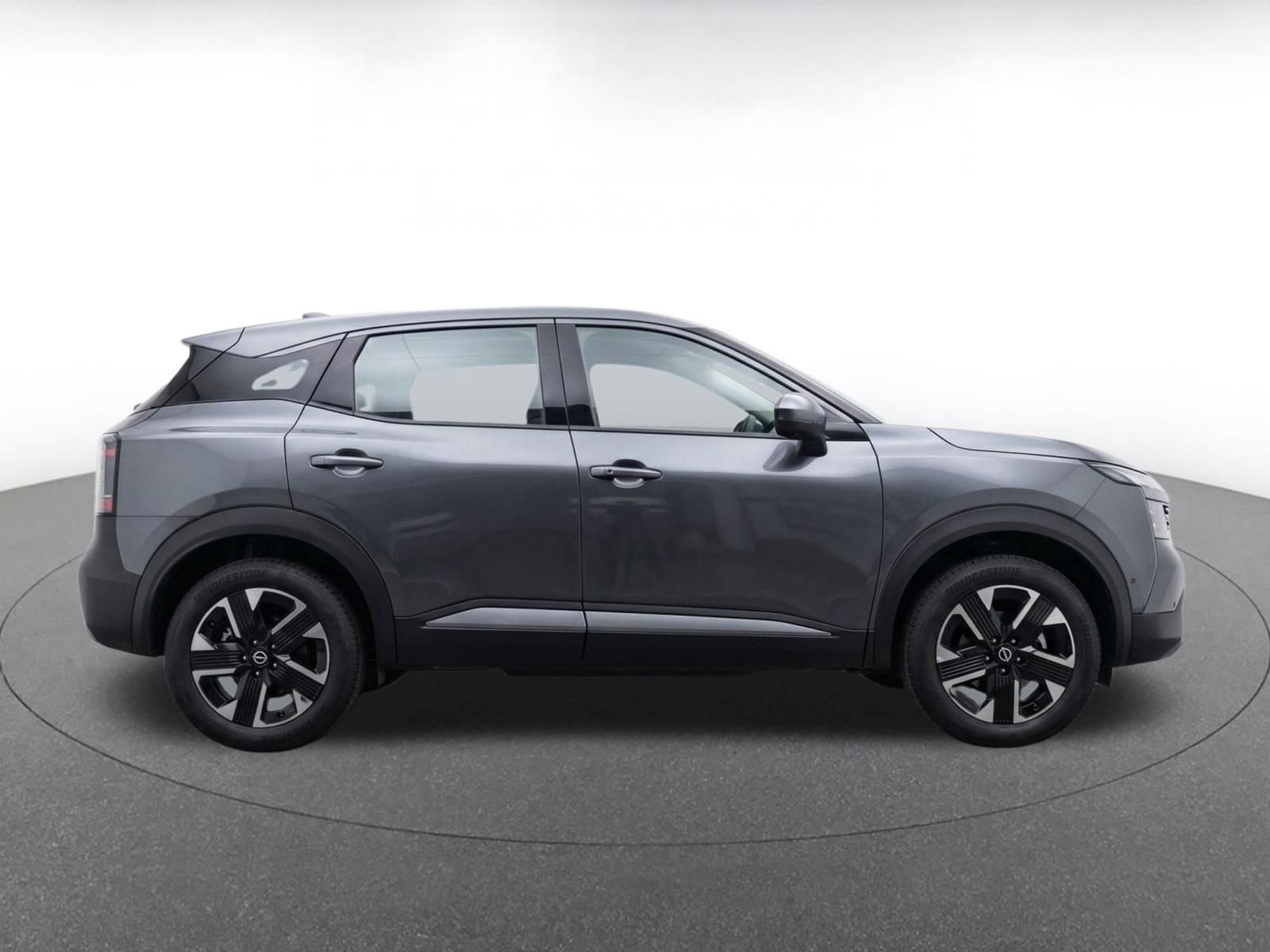 Thumbnail: 2026 Nissan Kicks - 10