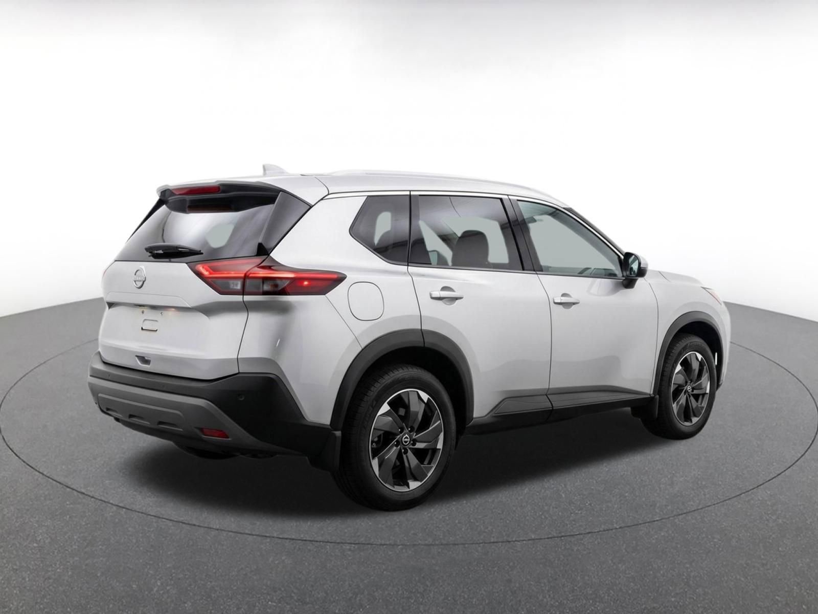 Thumbnail: 2025 Nissan Rogue - 9
