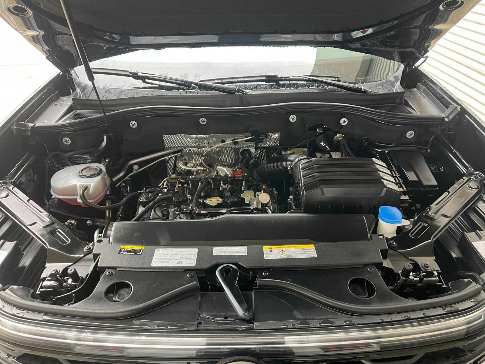 Thumbnail: 2025 Volkswagen Atlas - 32