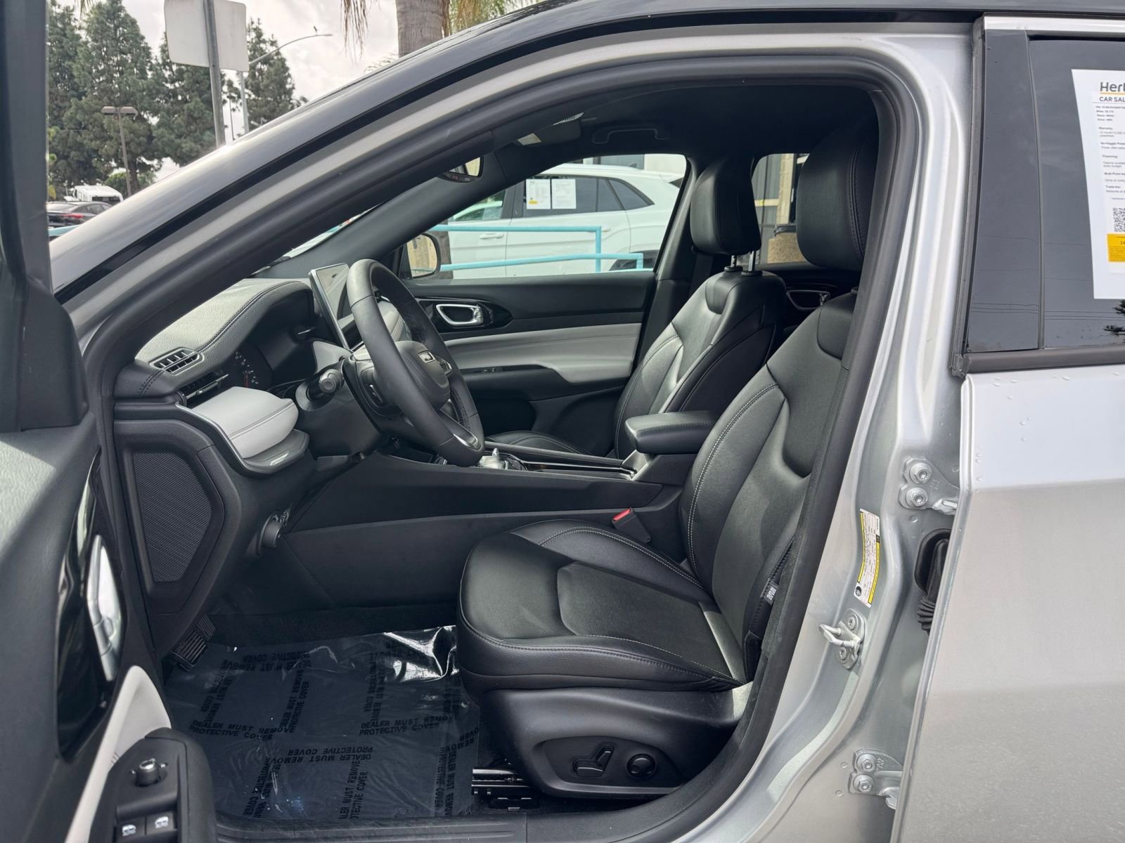 Thumbnail: 2025 Jeep Compass - 28