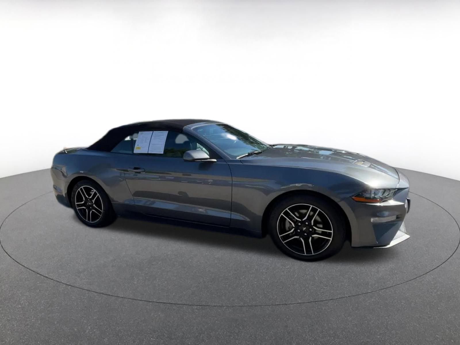 2023 Ford Mustang  2