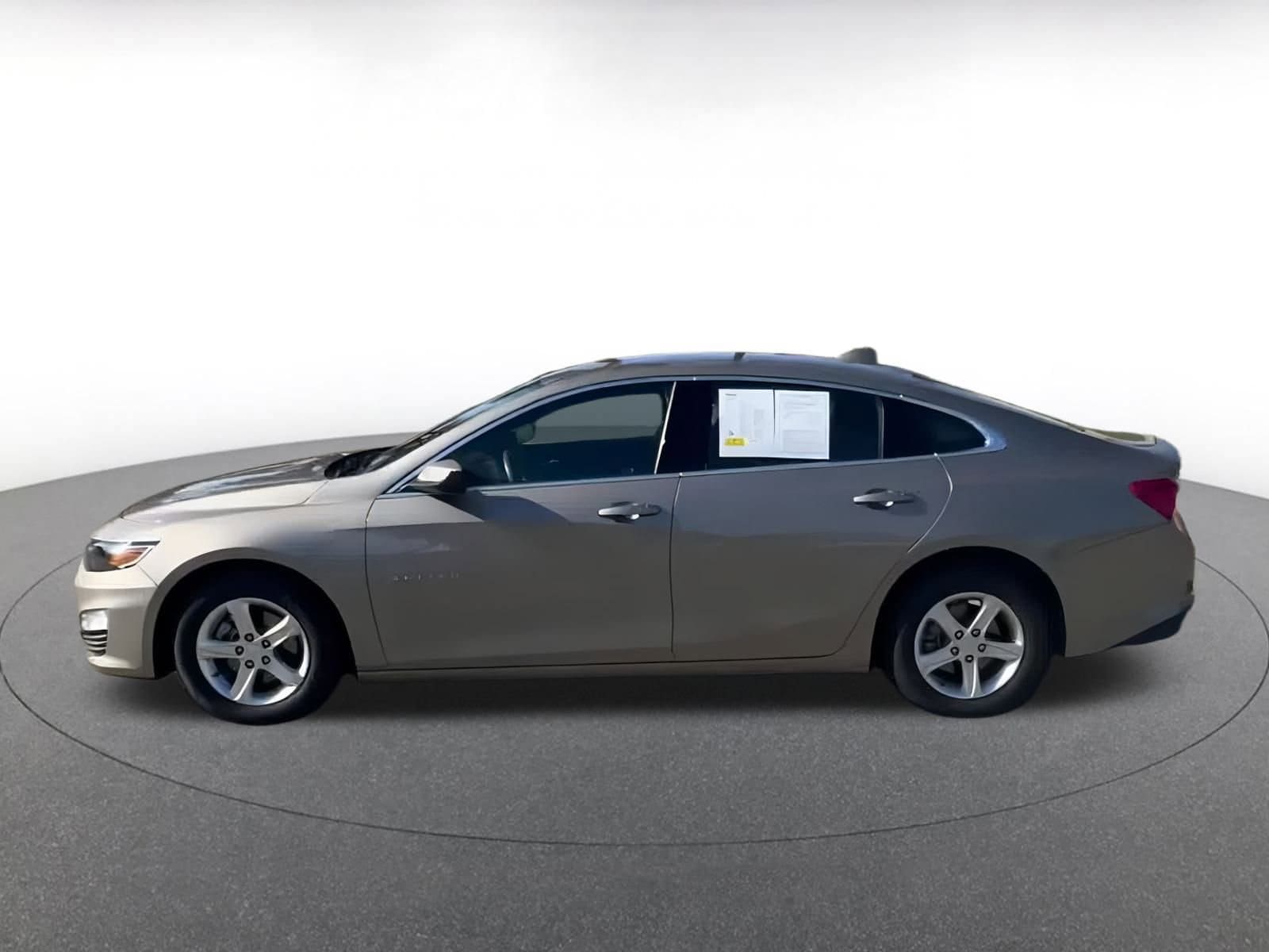 Thumbnail: 2024 Chevrolet Malibu - 9