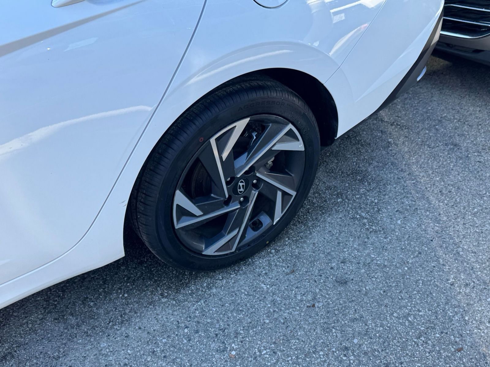 Thumbnail: 2025 Hyundai Elantra - 32