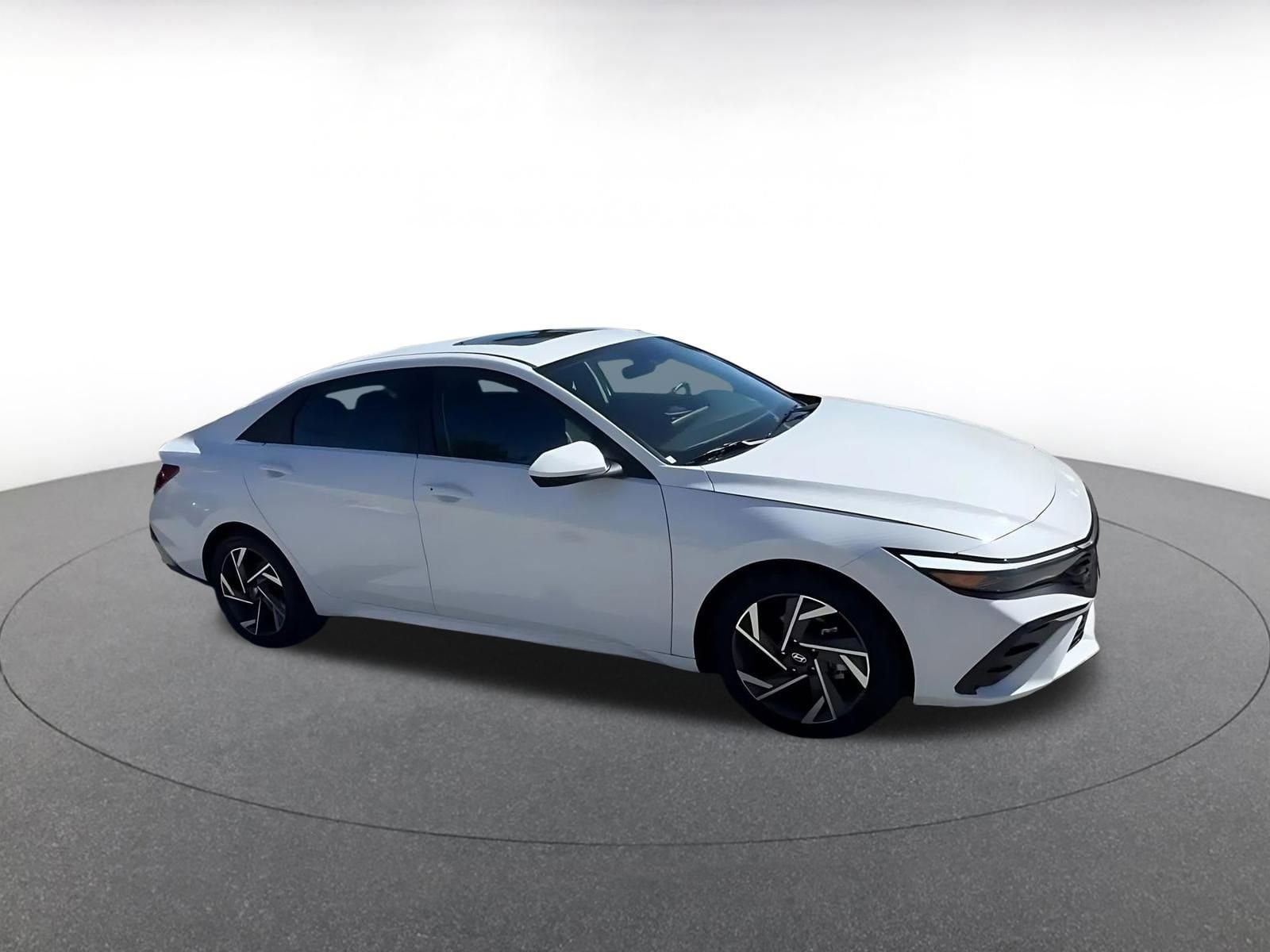 Thumbnail: 2025 Hyundai Elantra - 2