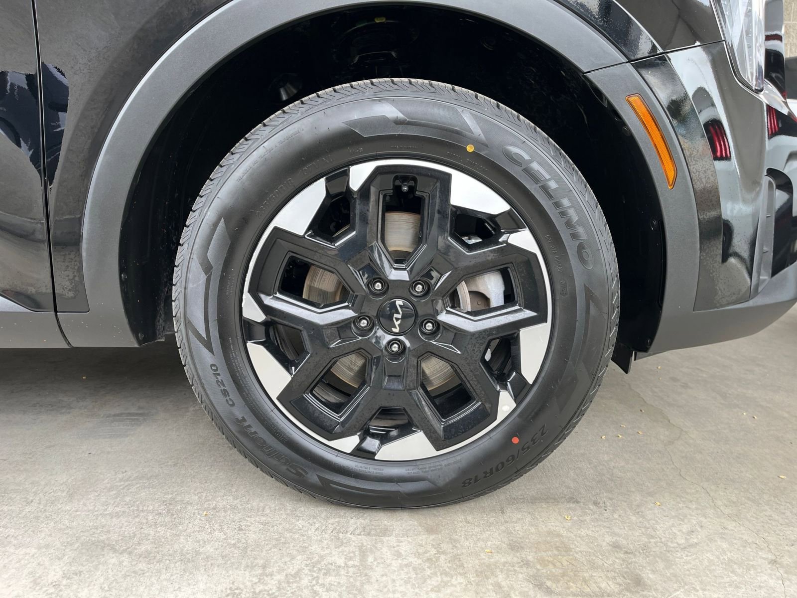 2024 Kia Sorento S 31