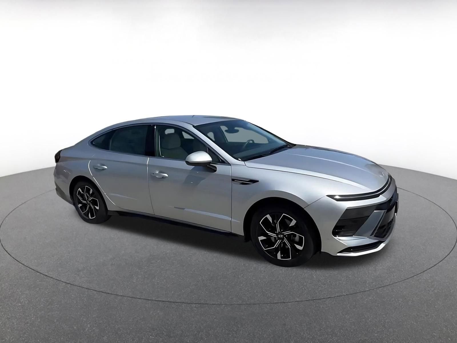 Thumbnail: 2025 Hyundai Sonata - 2