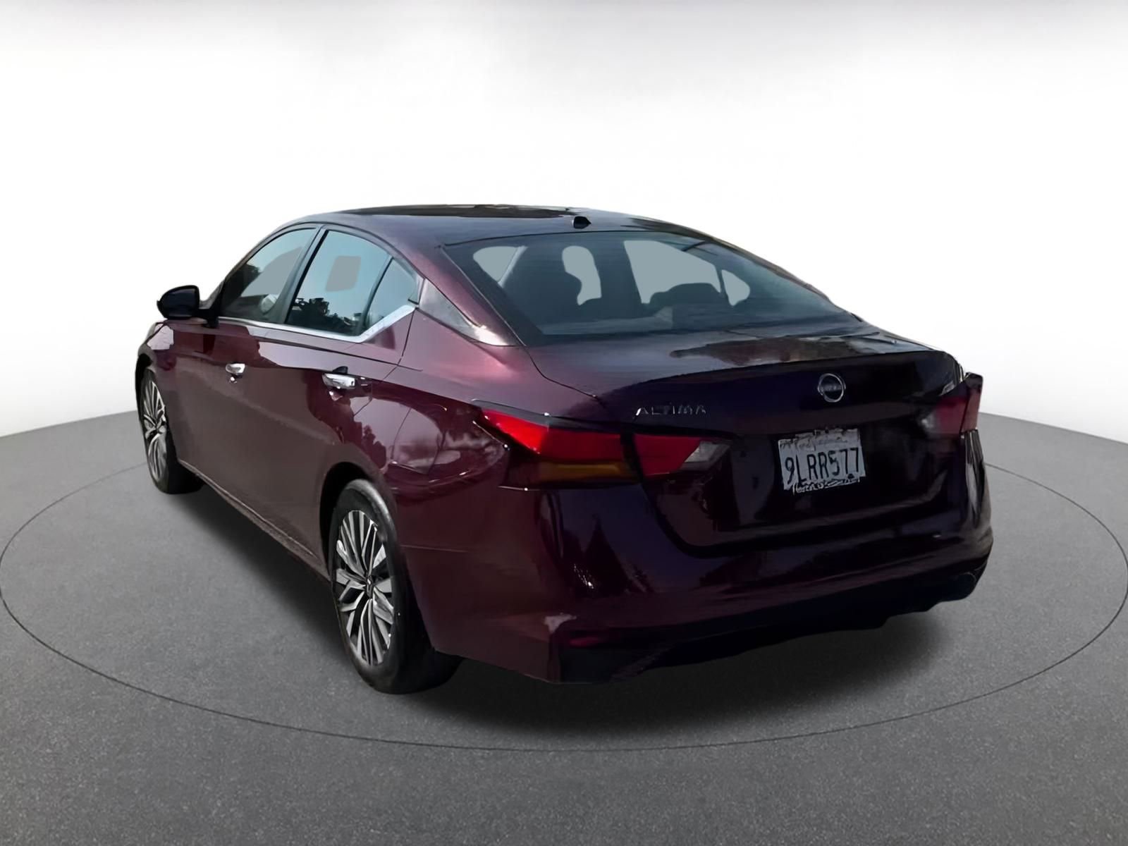 Thumbnail: 2024 Nissan Altima - 10