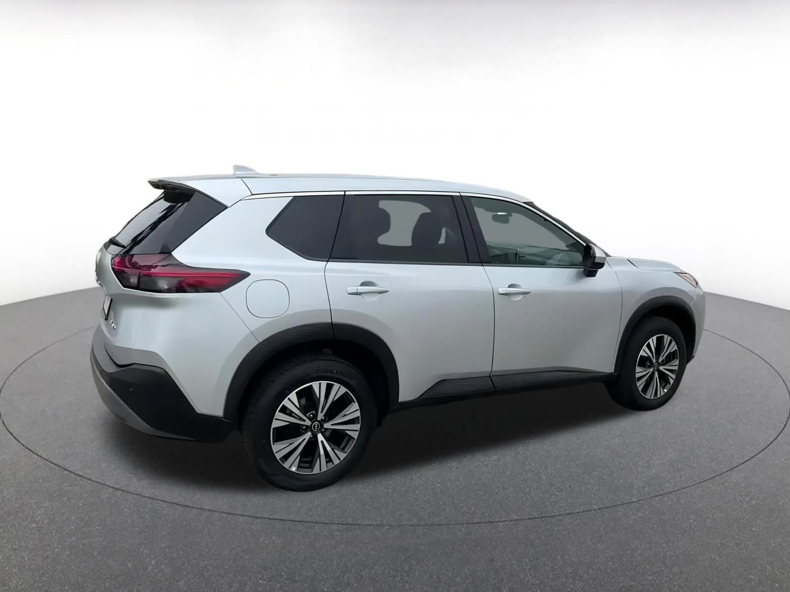 Thumbnail: 2023 Nissan Rogue - 15