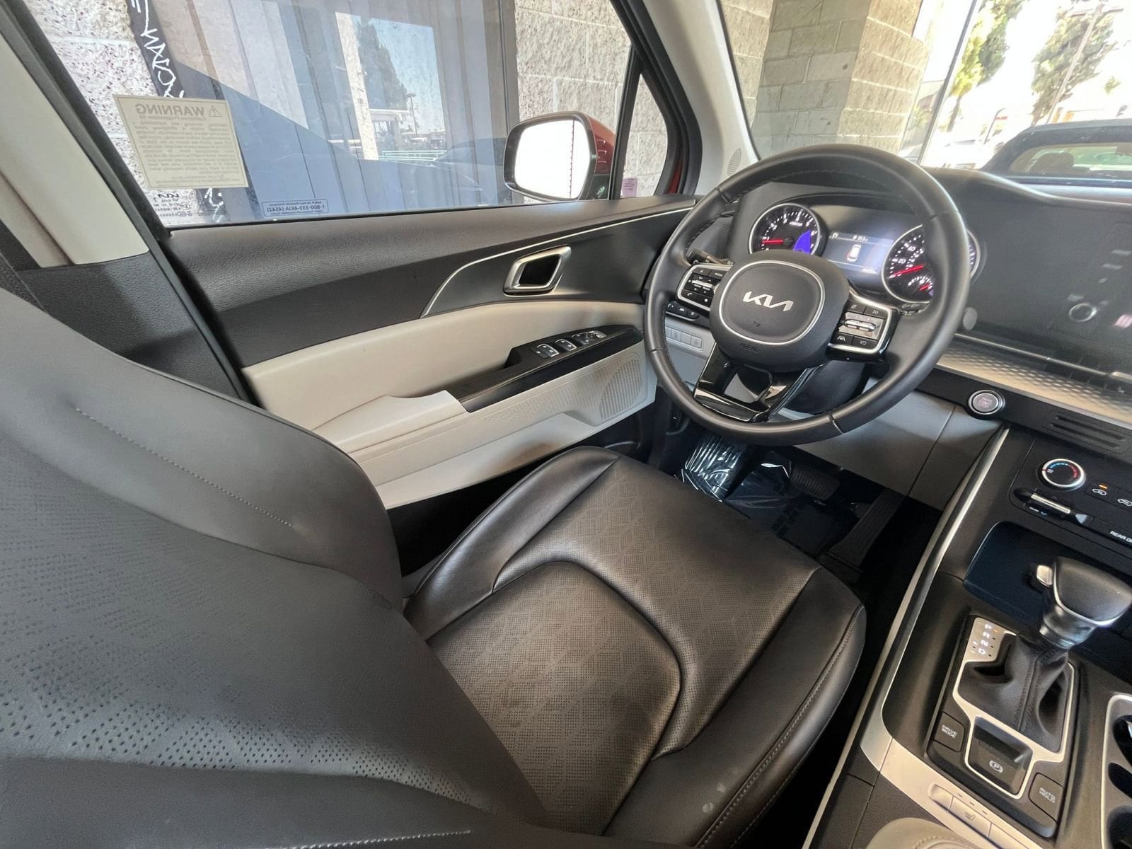 Thumbnail: 2024 Kia Carnival - 35