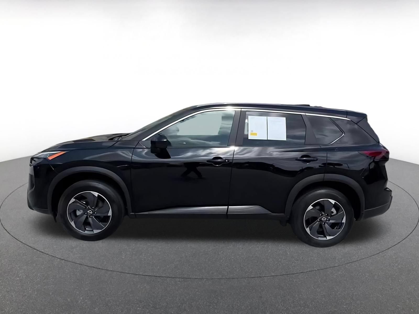 Thumbnail: 2025 Nissan Rogue - 8