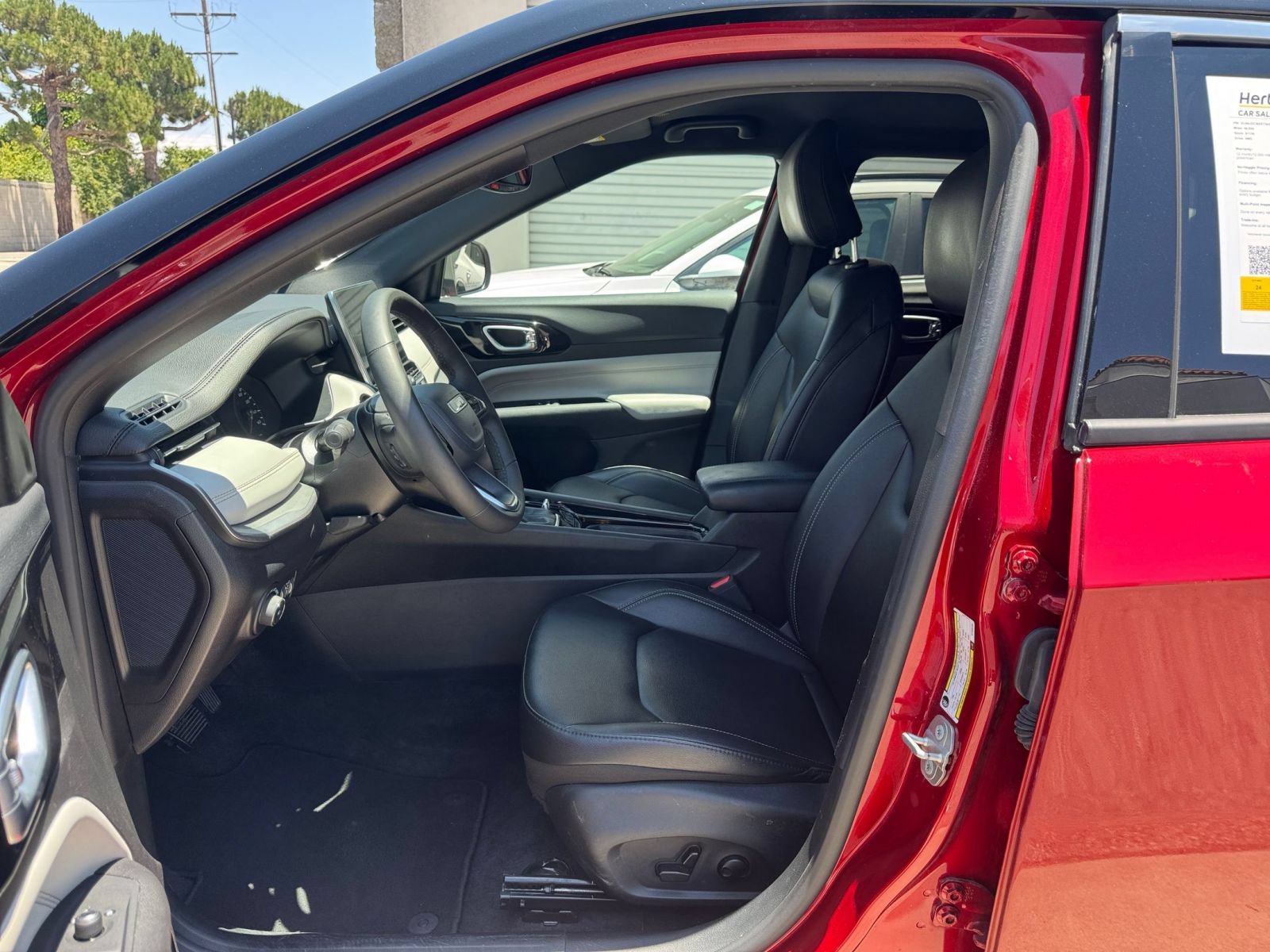 Thumbnail: 2025 Jeep Compass - 27