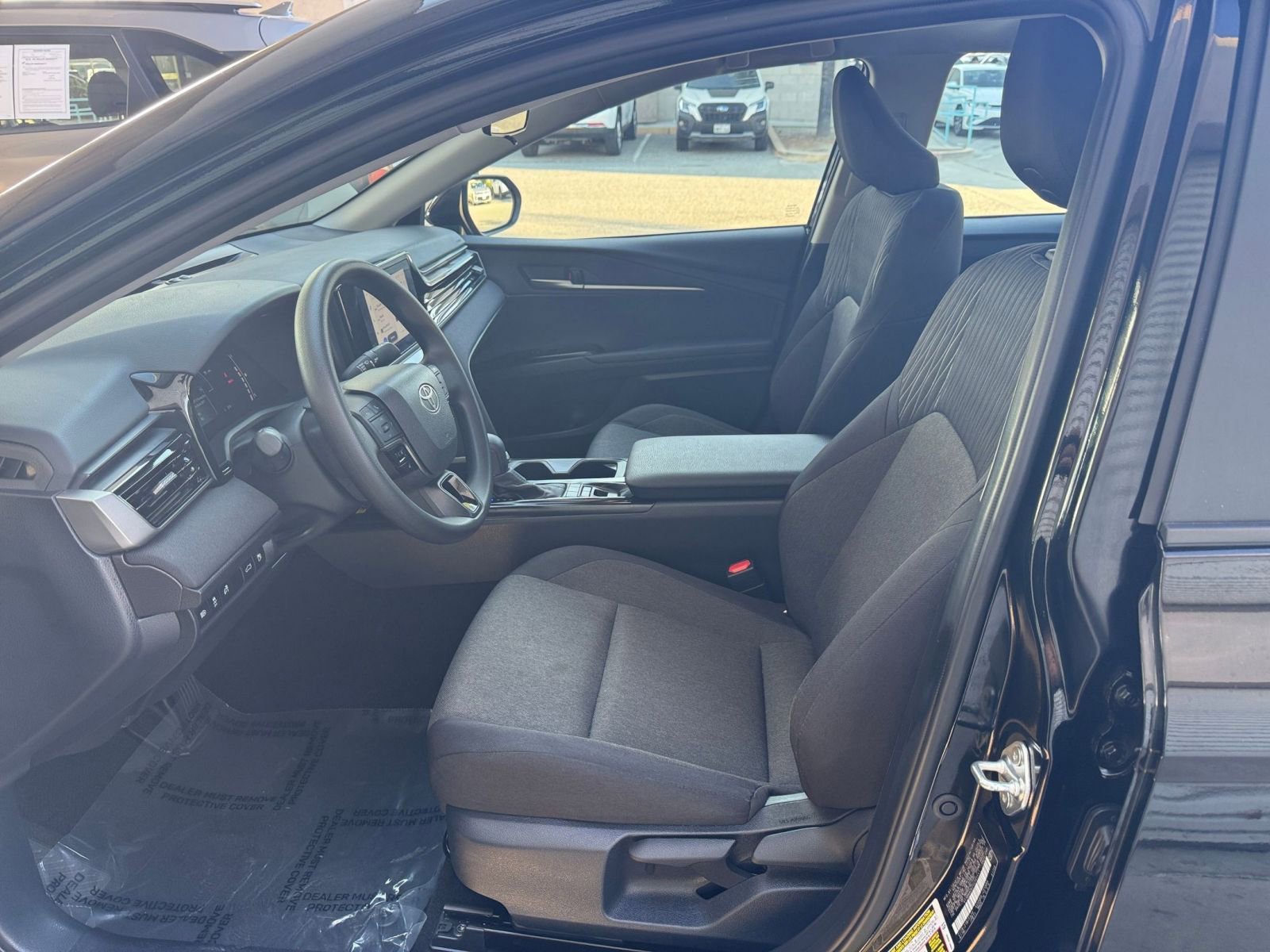 Thumbnail: 2025 Toyota Camry - 25