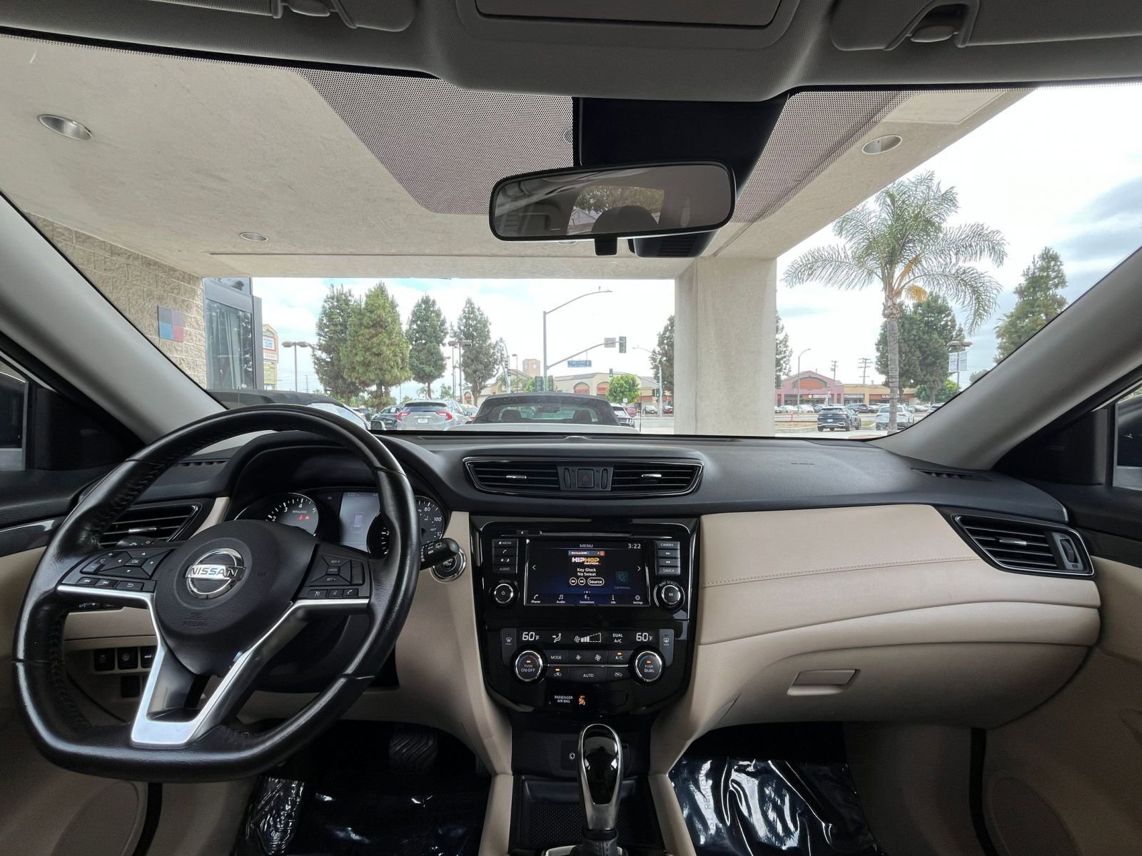 2020 Nissan Rogue SV 33
