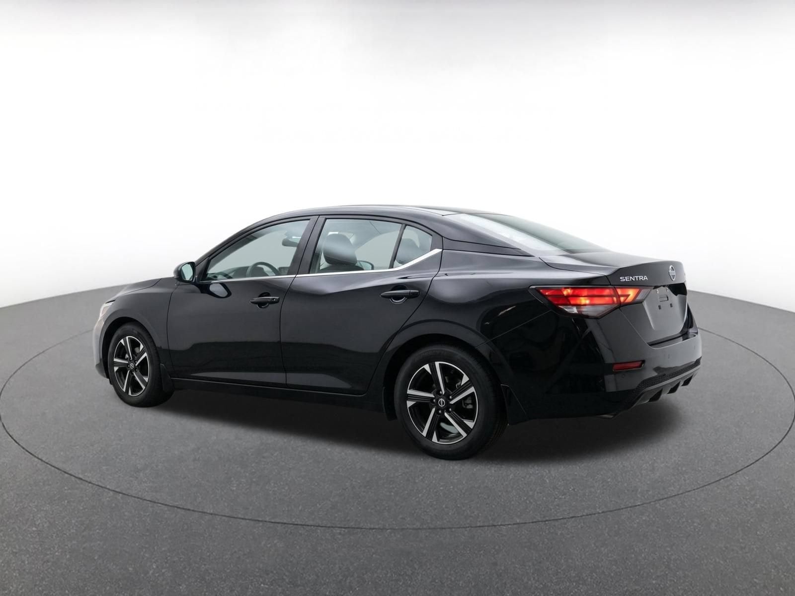 Thumbnail: 2025 Nissan Sentra - 5