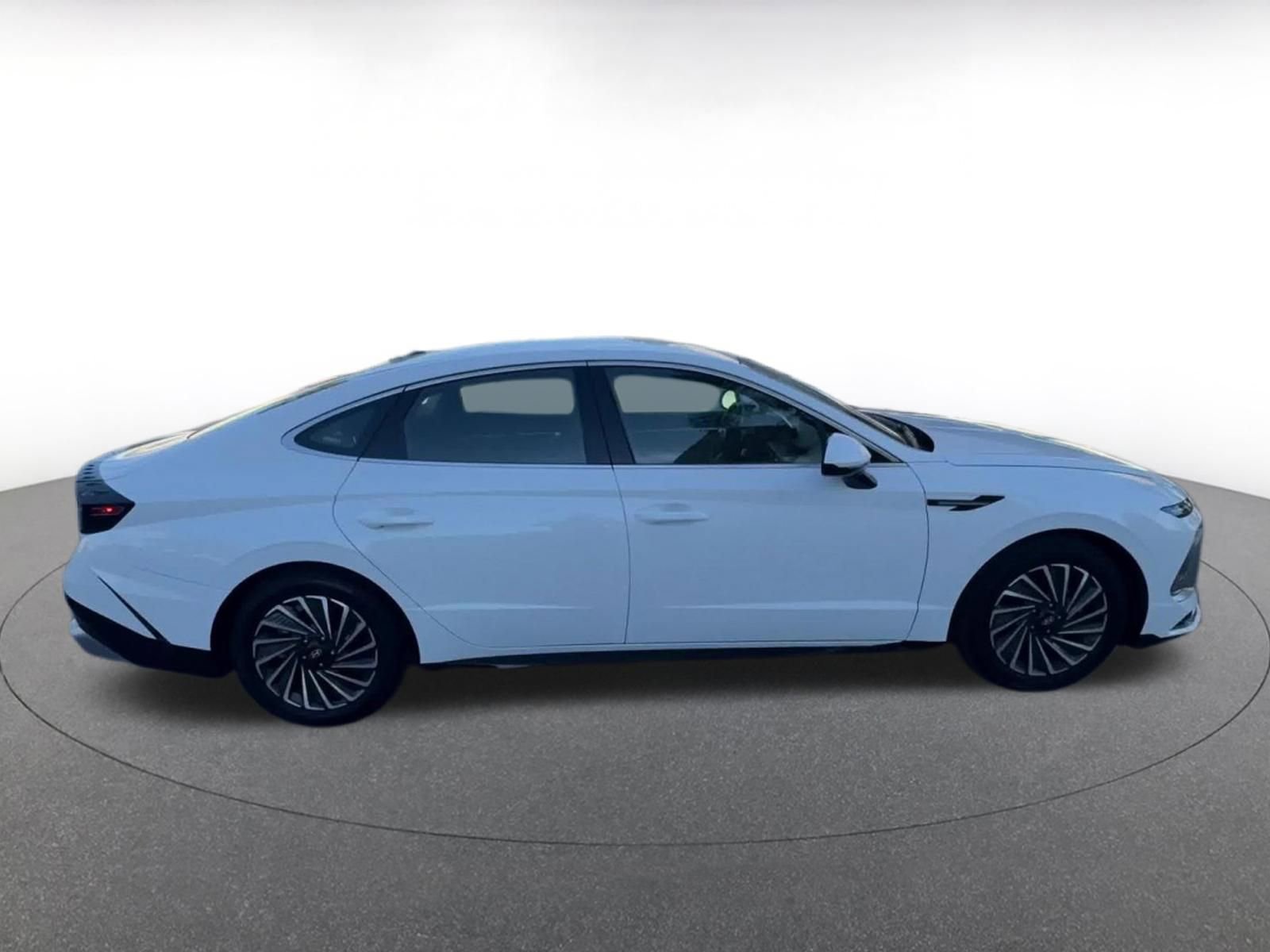 Thumbnail: 2025 Hyundai Sonata - 16