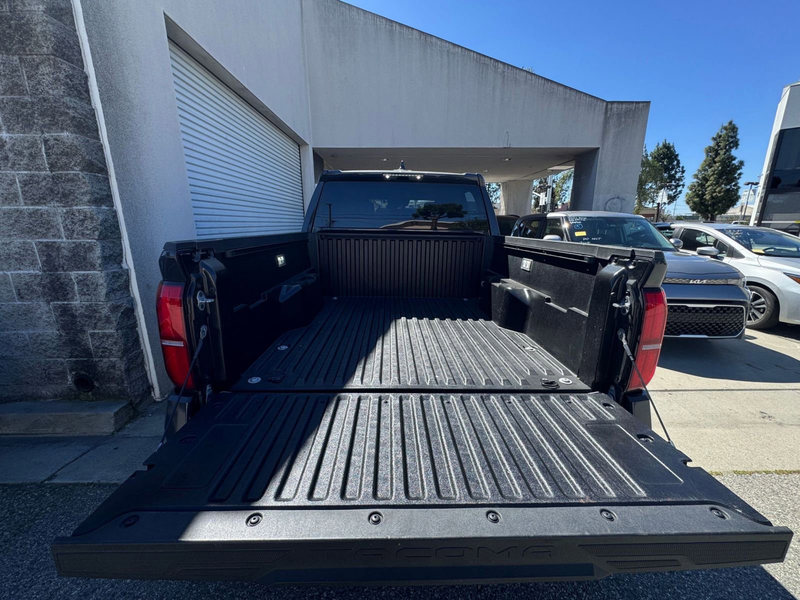 Thumbnail: 2025 Toyota Tacoma - 31