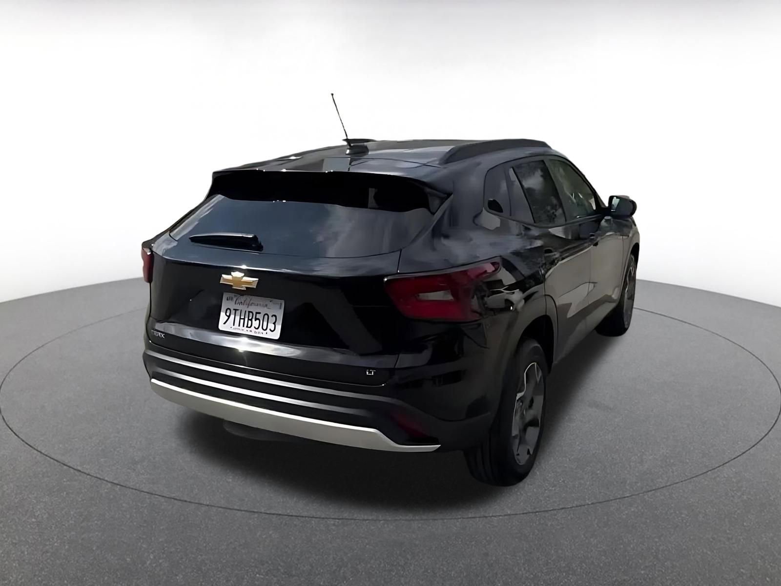 Thumbnail: 2025 Chevrolet Trax - 15