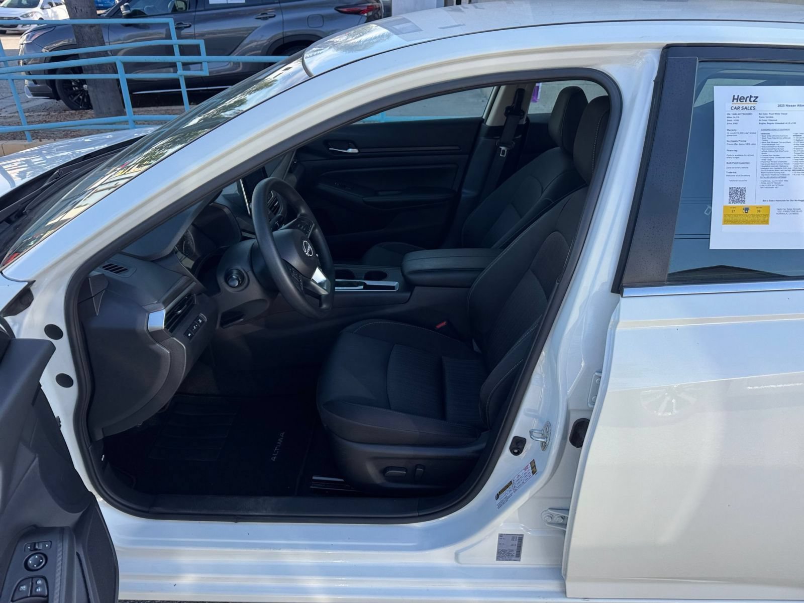 Thumbnail: 2025 Nissan Altima - 27