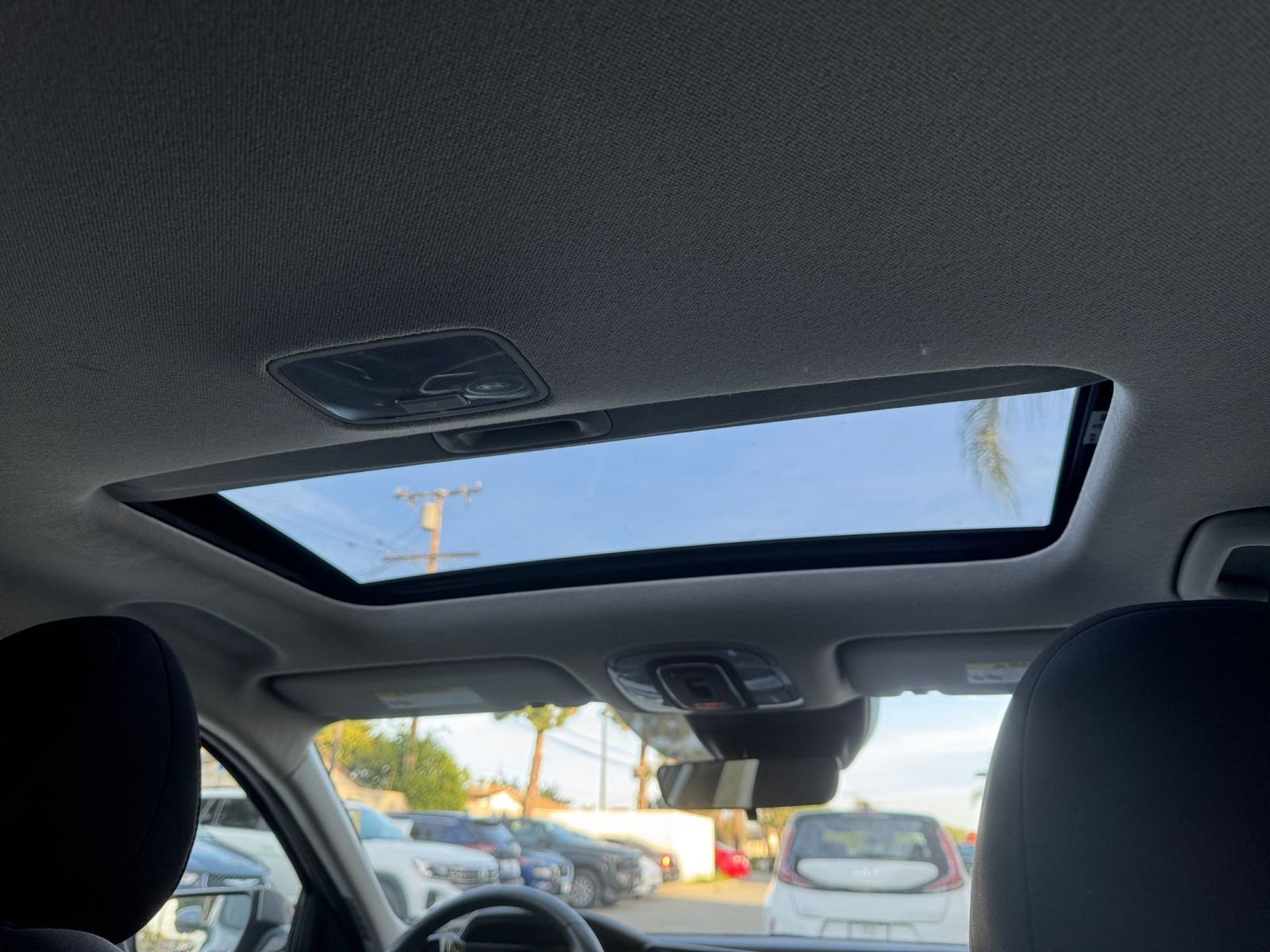 Thumbnail: 2025 Hyundai Elantra - 30