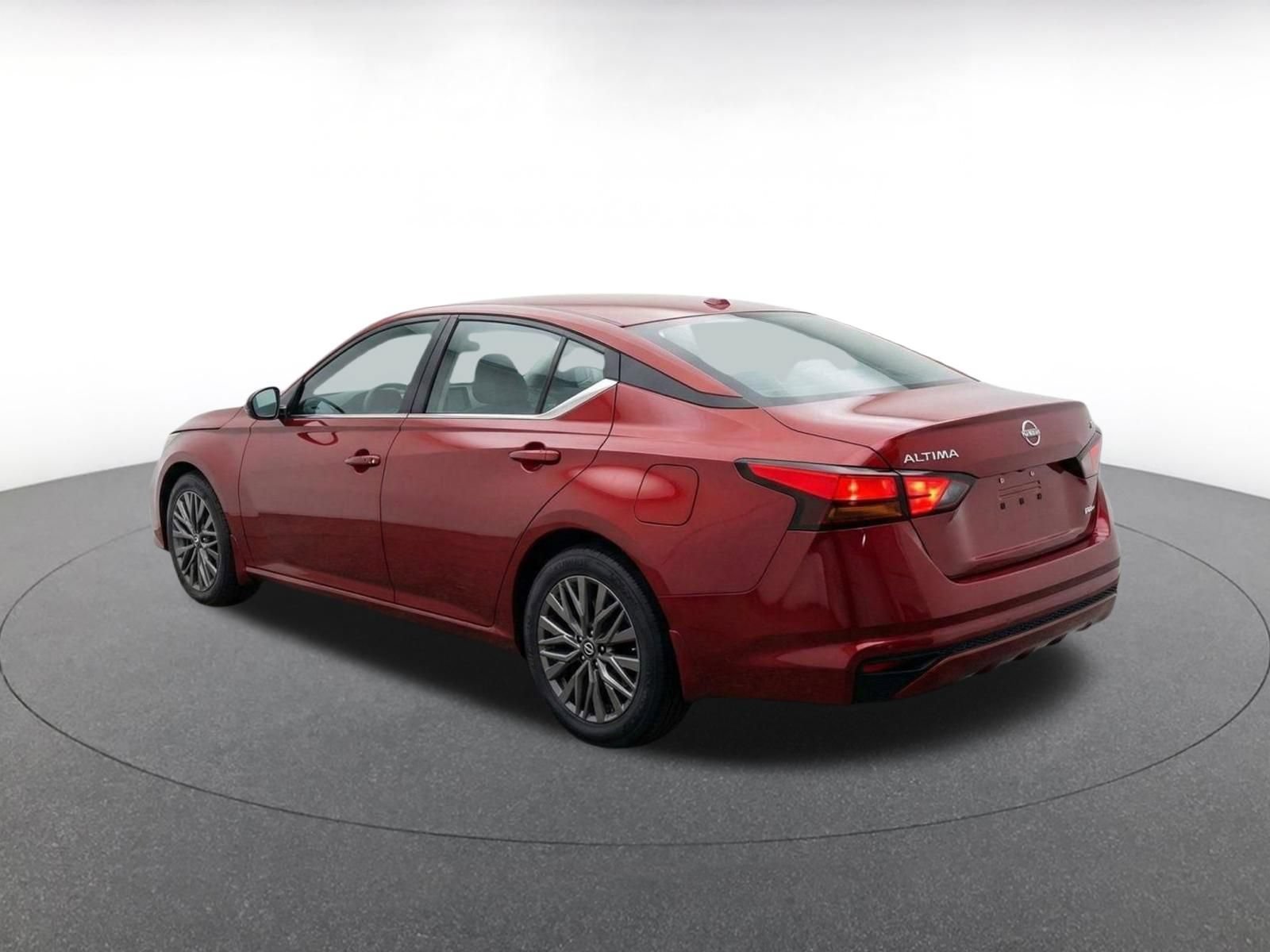 Thumbnail: 2025 Nissan Altima - 7