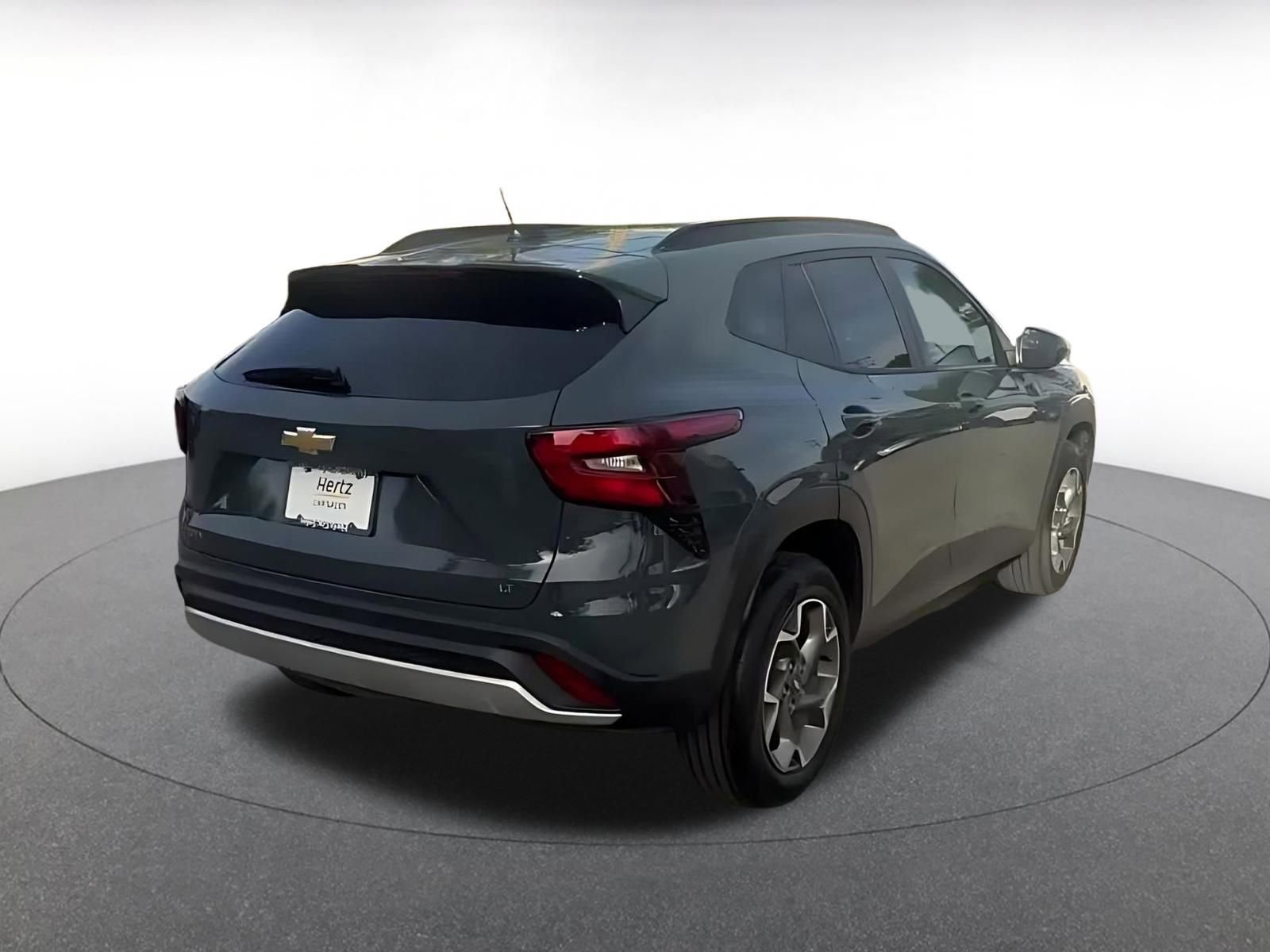 Thumbnail: 2025 Chevrolet Trax - 14